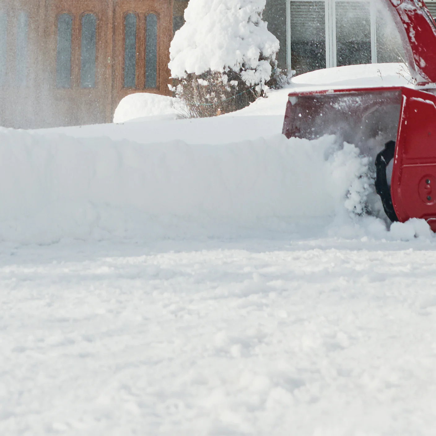 Toro 32" Power Max® HD 1232 OHXE Two Stage Gas Snow Blower - Image 11
