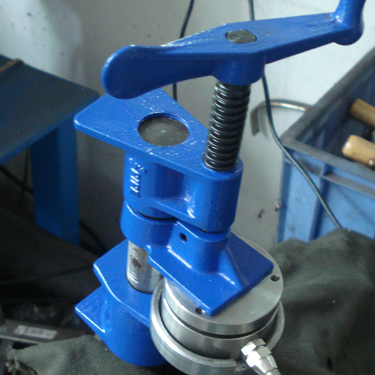 Tooltech 3/4" Gluing Clamp - Image 6