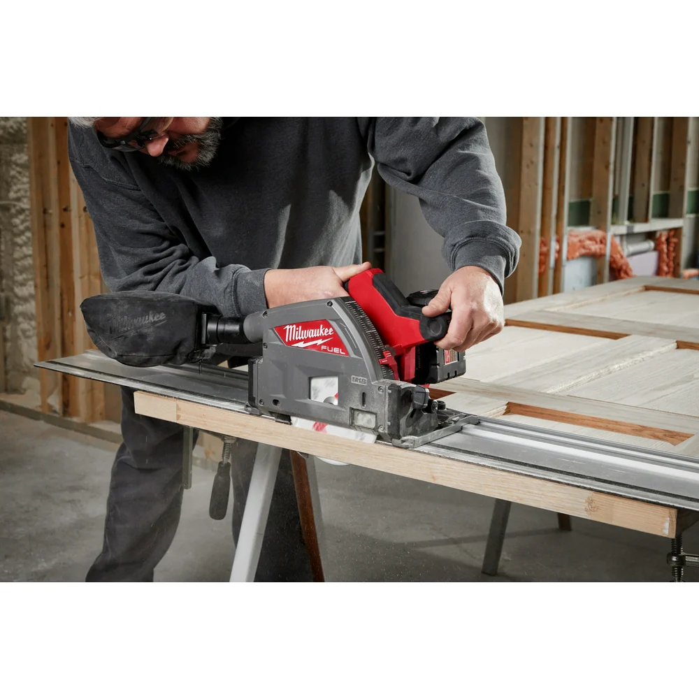 Milwaukee 31" Track Saw Guide Rail - Image 5