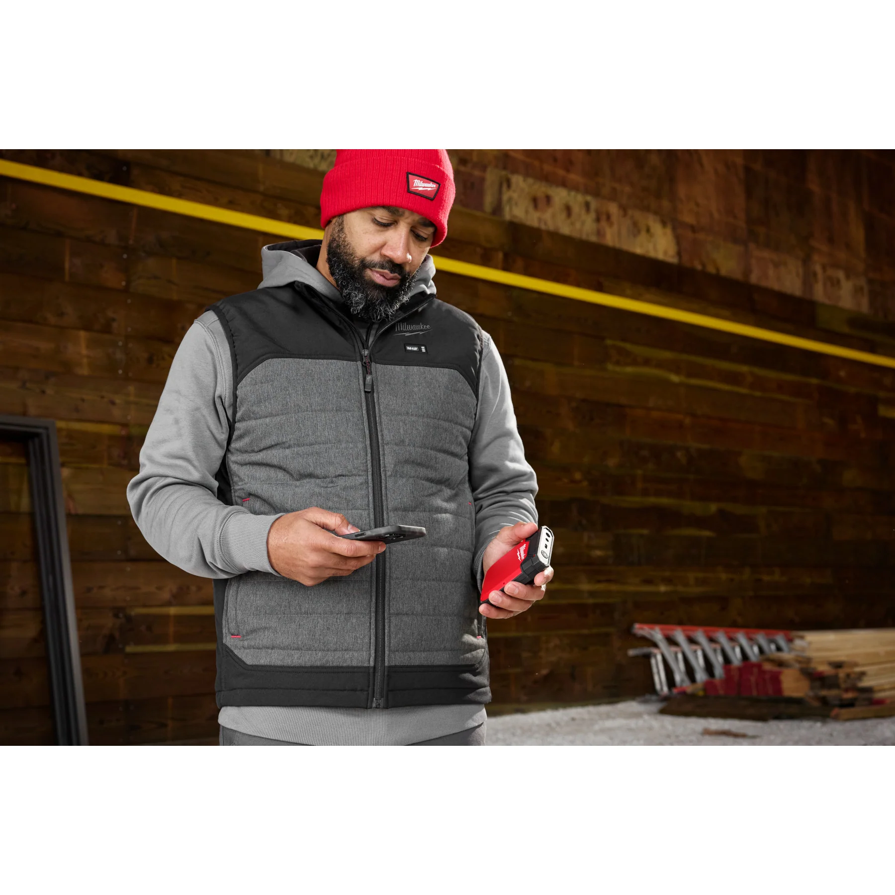 Milwaukee Heated Gear Power Source w/ App Control - Image 8