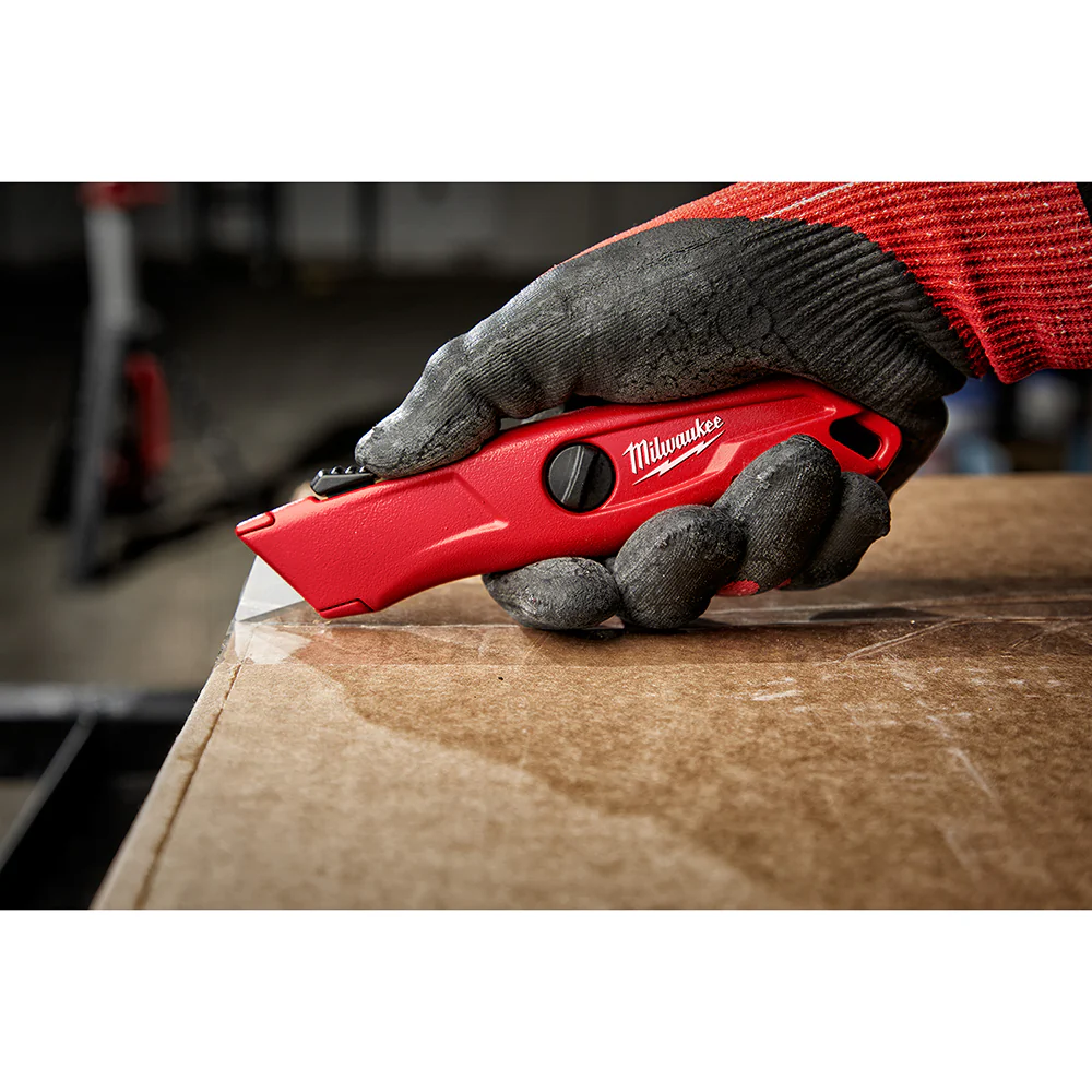 Milwaukee Self Retracting Utility Knife - Image 7