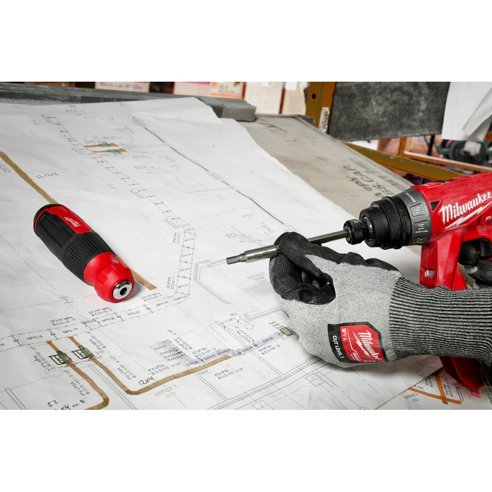 Milwaukee 14-in-1 Hex Multi-Bit Screwdriver - Image 7