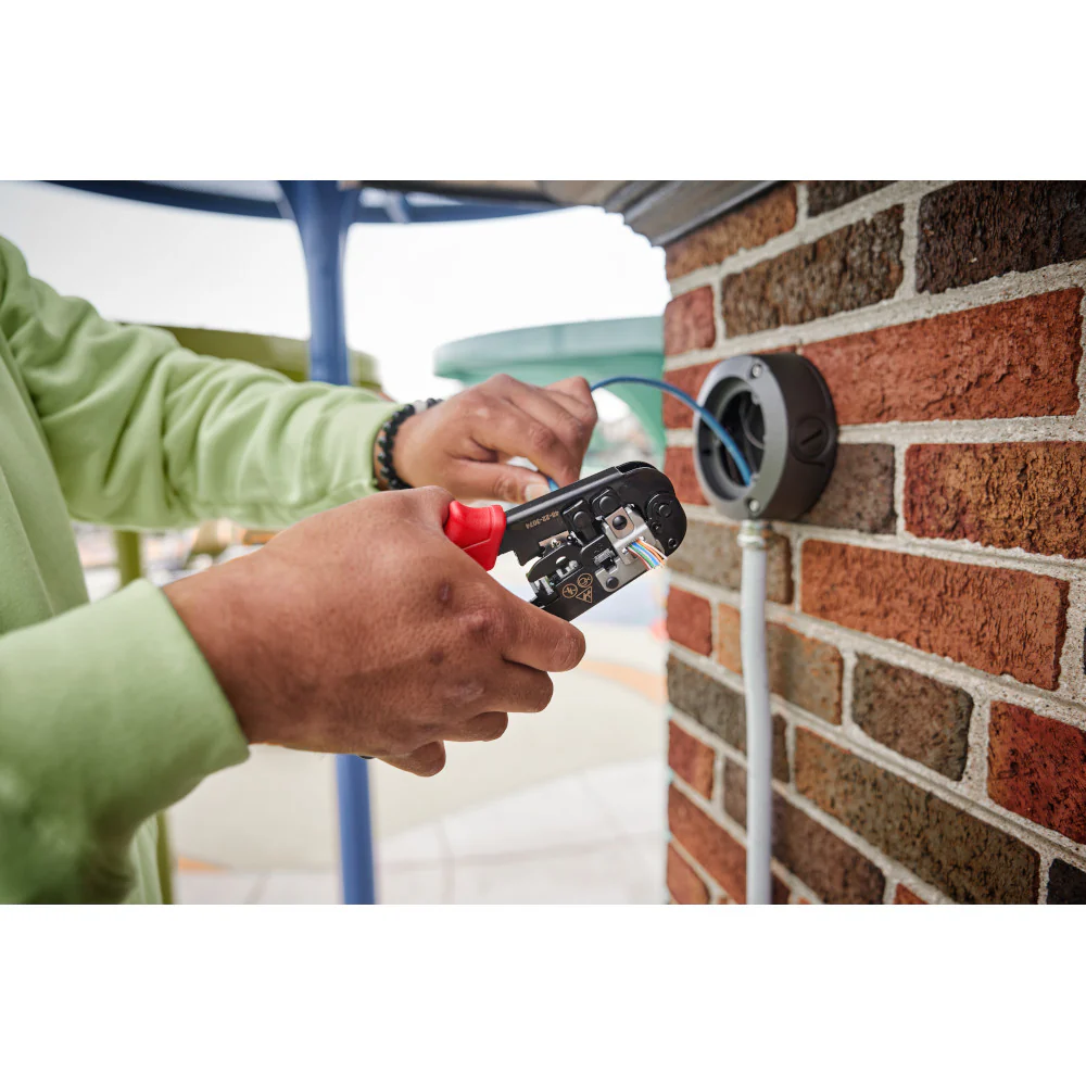 Milwaukee Ratcheting Pass-Through Crimper & Stripper - Image 4
