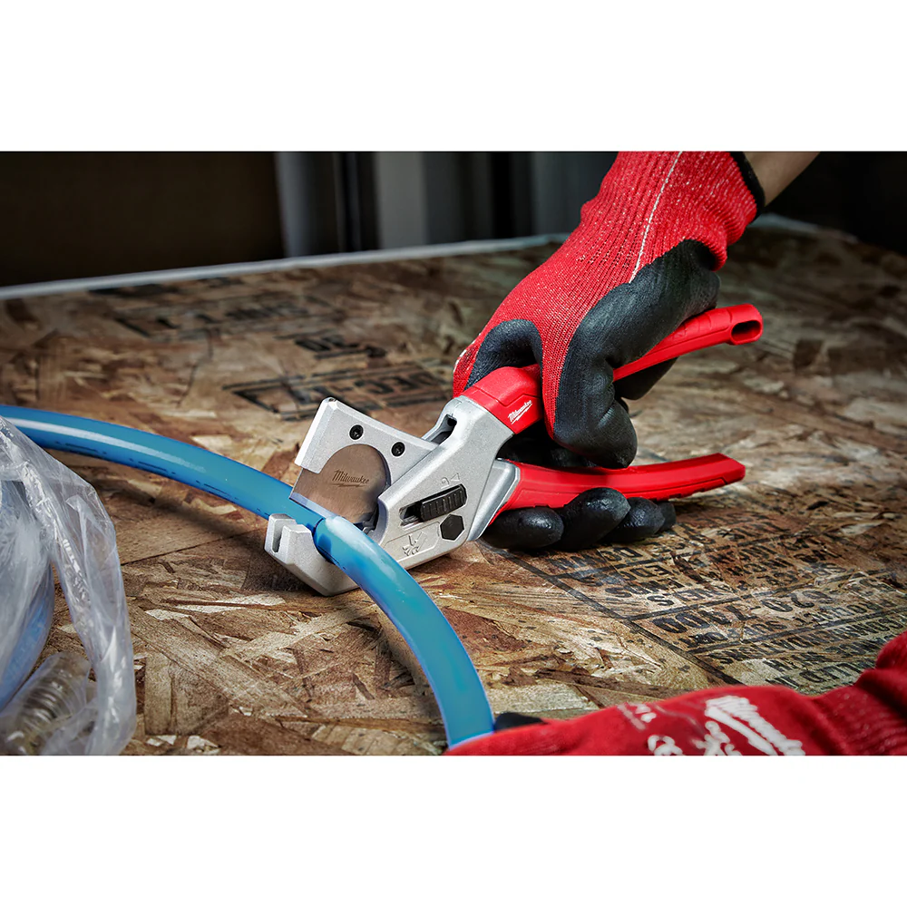 Milwaukee PEX & Tubing Cutter - Image 7