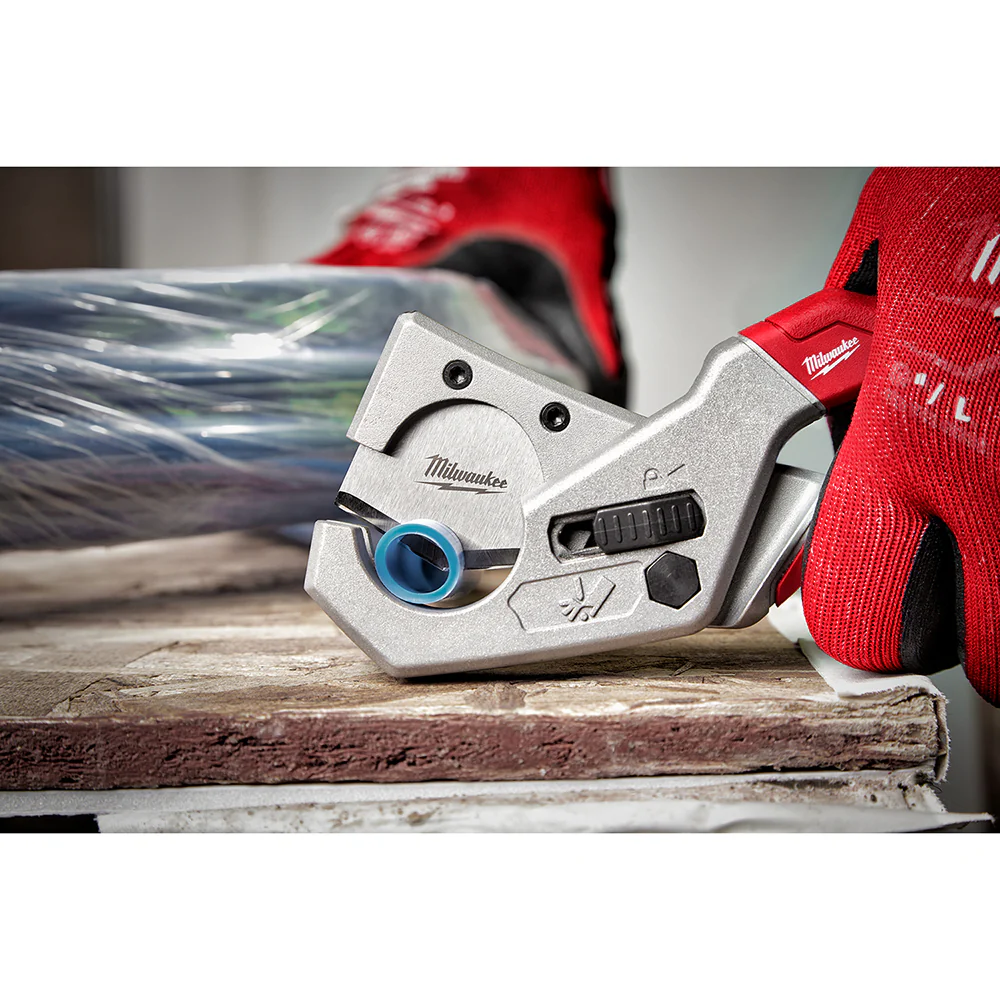 Milwaukee PEX & Tubing Cutter - Image 9
