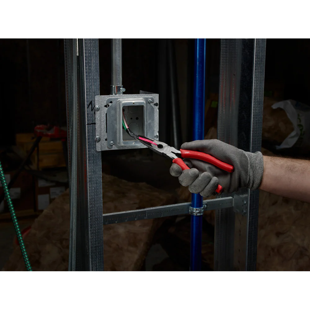 Milwaukee 8" Long Nose Pliers - Image 3