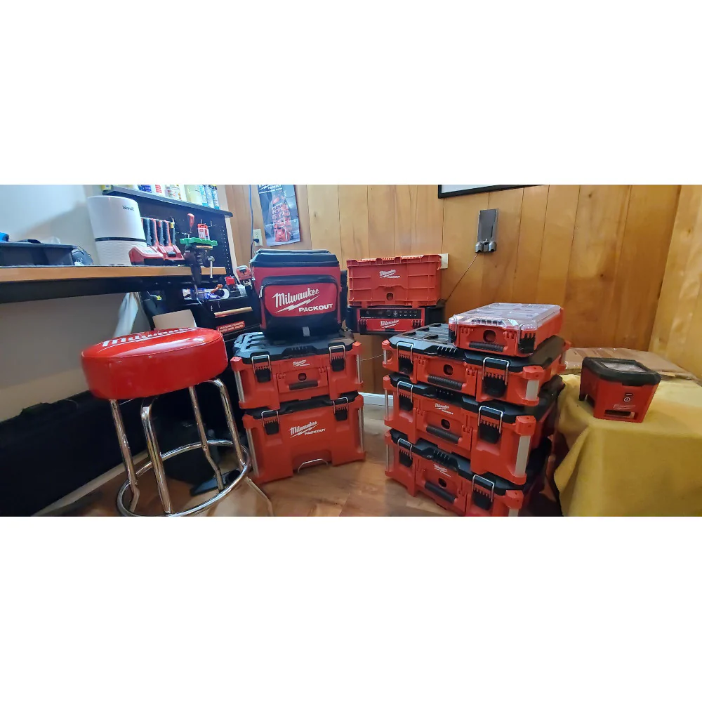 Milwaukee PACKOUT Cooler - Image 7