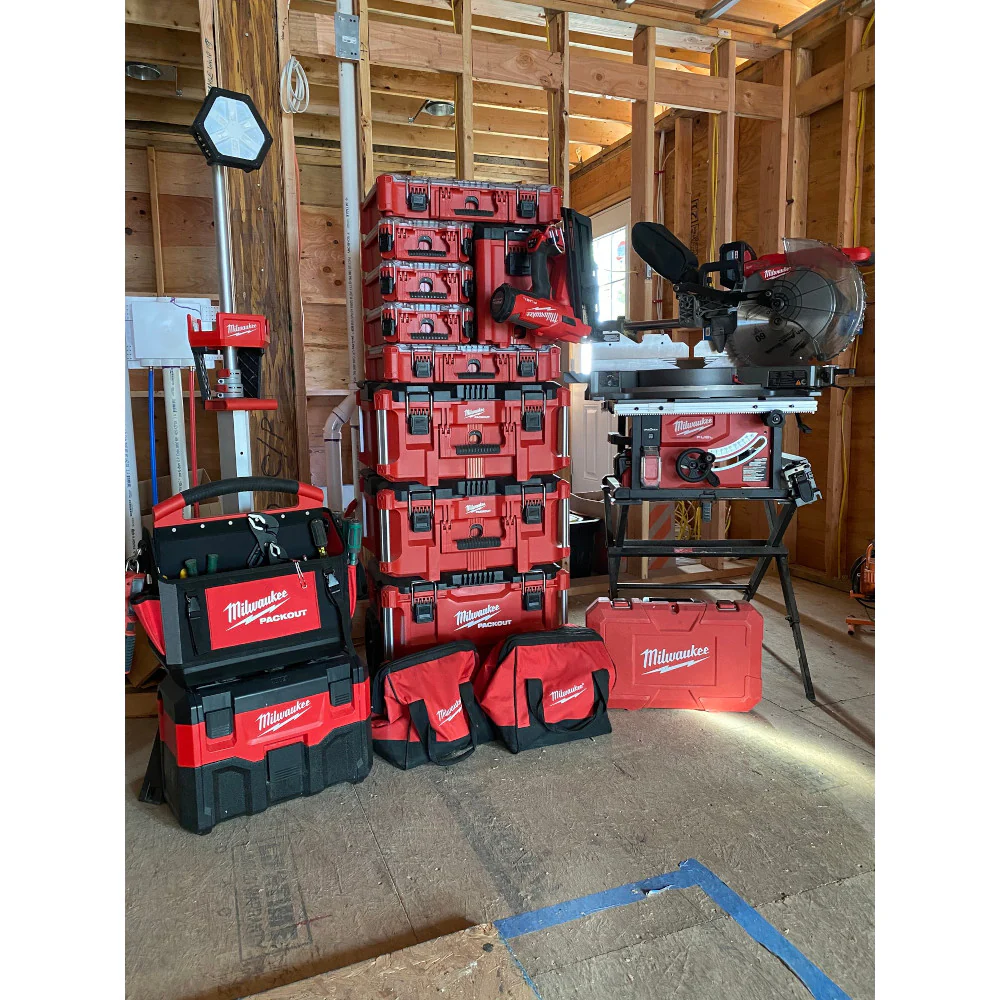 Milwaukee PACKOUT Large Tool Box - Image 5