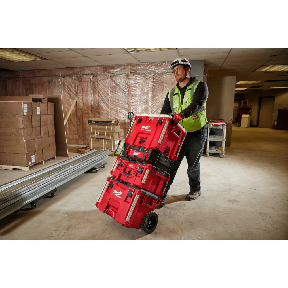 Milwaukee PACKOUT 40QT XL Cooler - Image 7