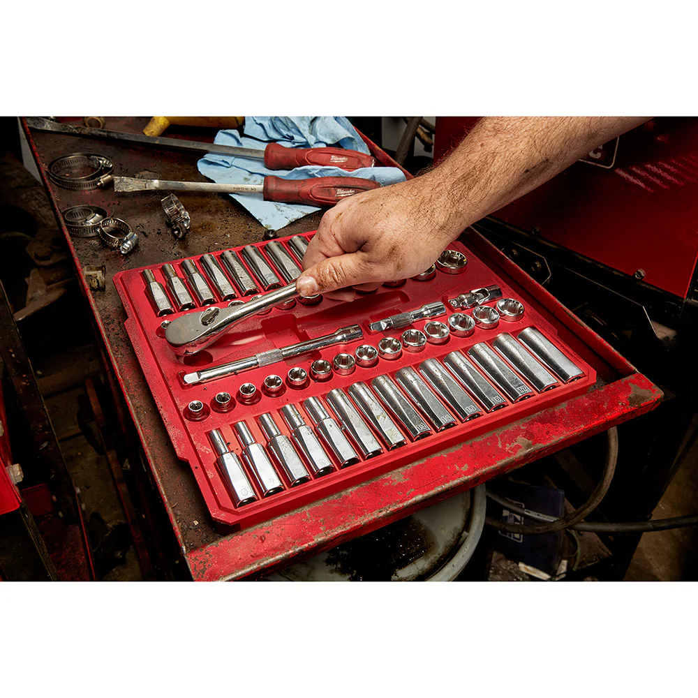 Milwaukee 3/8" Drive 56 pc. Ratchet & Socket Set - SAE & Metric - Image 8