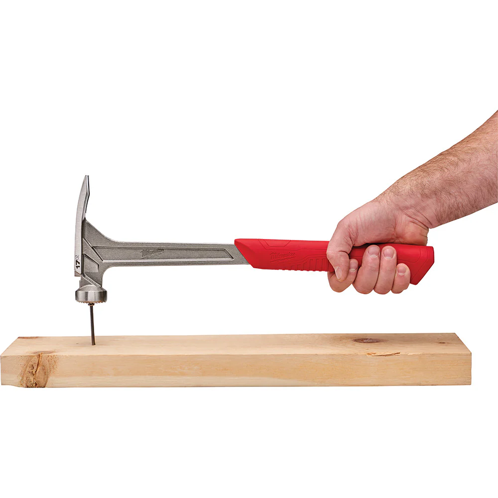 Milwaukee 17 oz Milled Face Framing Hammer - Image 7
