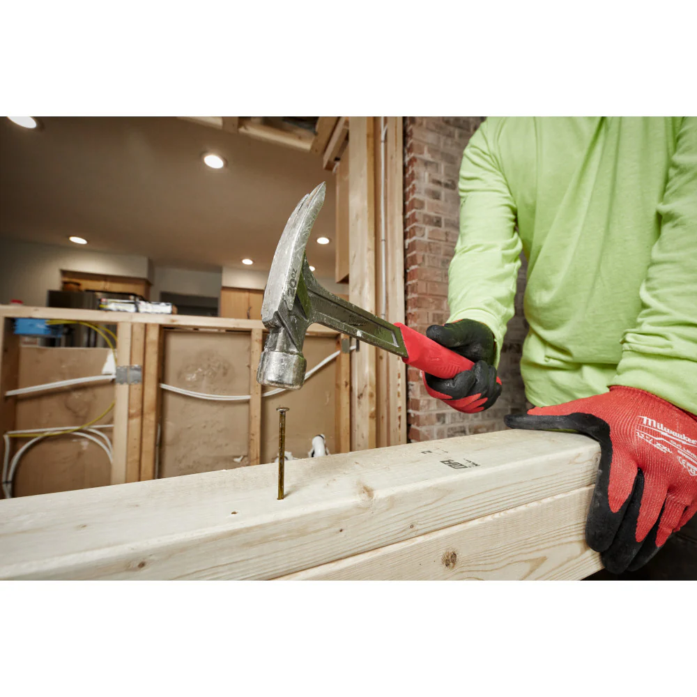 Milwaukee 20 oz. Smooth Face Rip Claw Hammer - Image 6