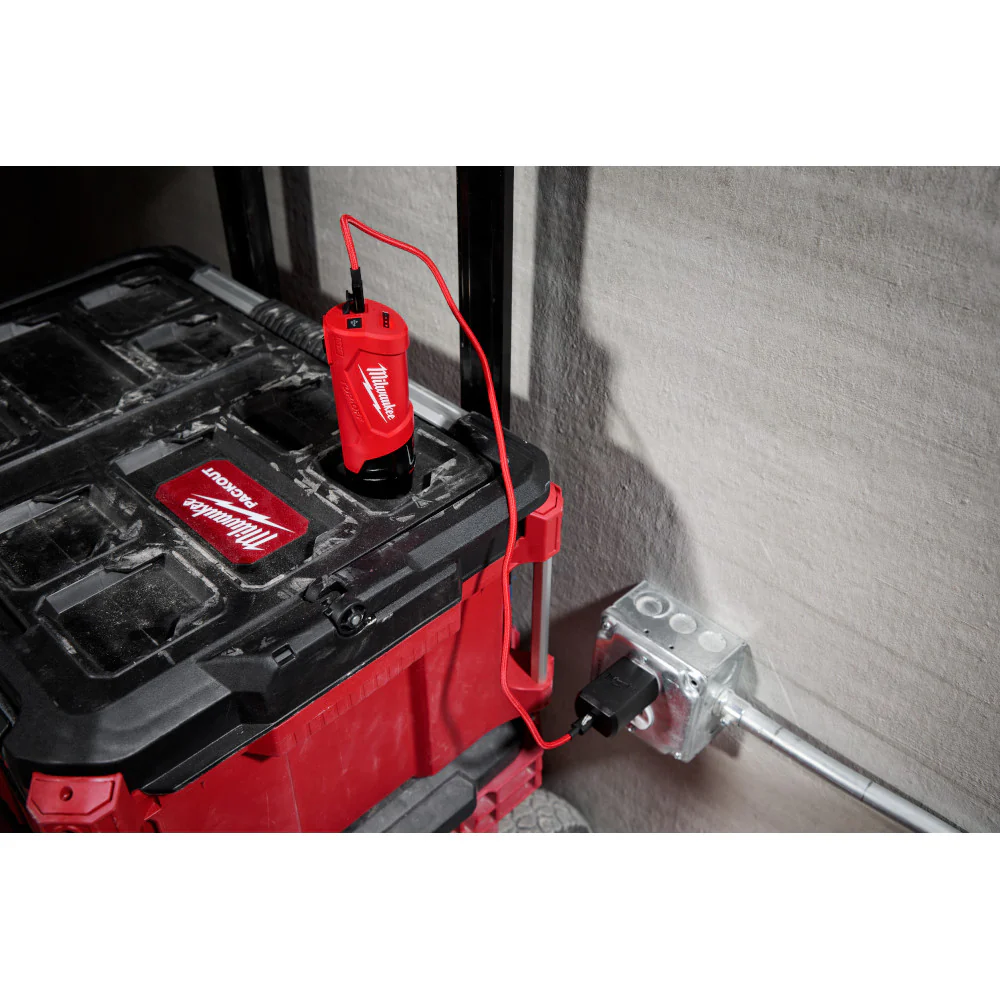 Milwaukee M12™ TOP-OFF™ Power Supply and Charger - Image 8