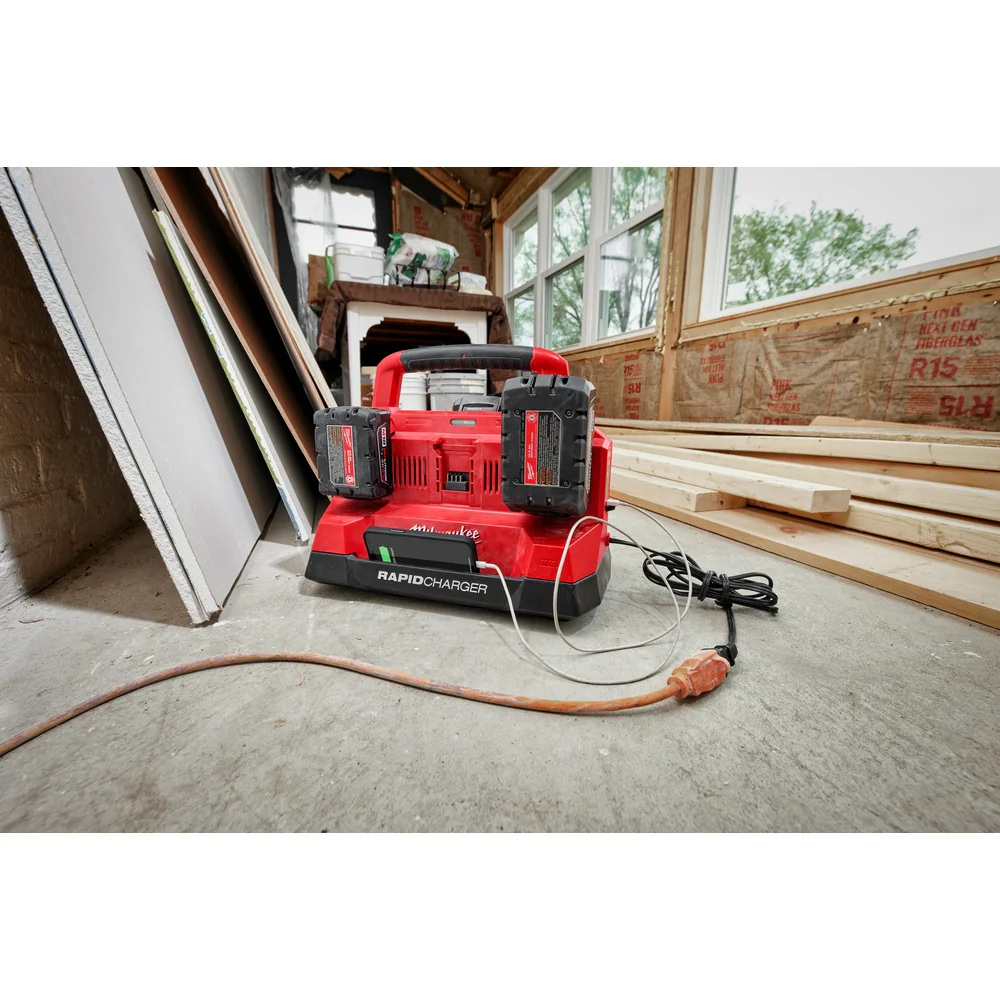 Milwaukee M18 PACKOUT Six Bay Rapid Charger - Image 5