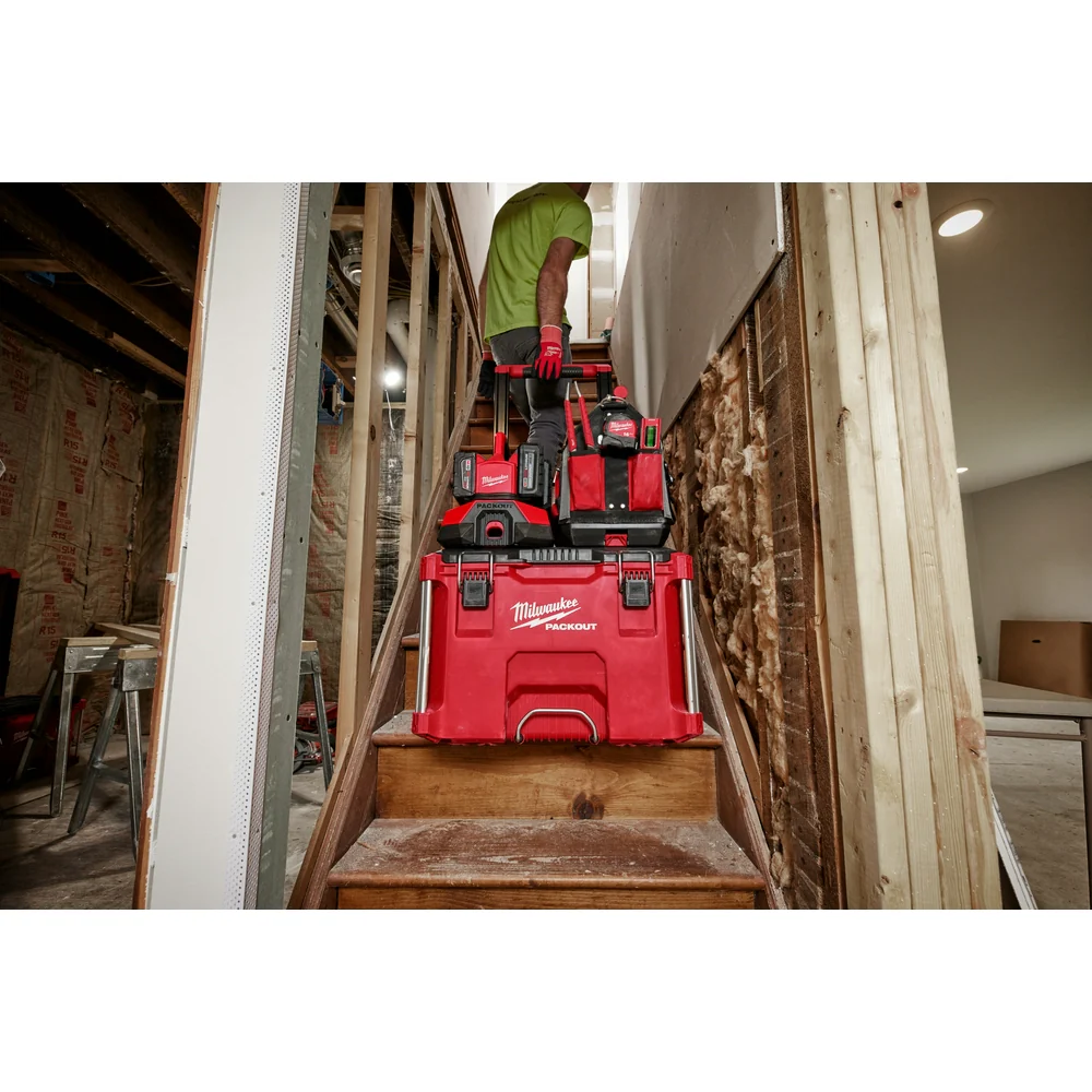 Milwaukee M18 PACKOUT Six Bay Rapid Charger - Image 6
