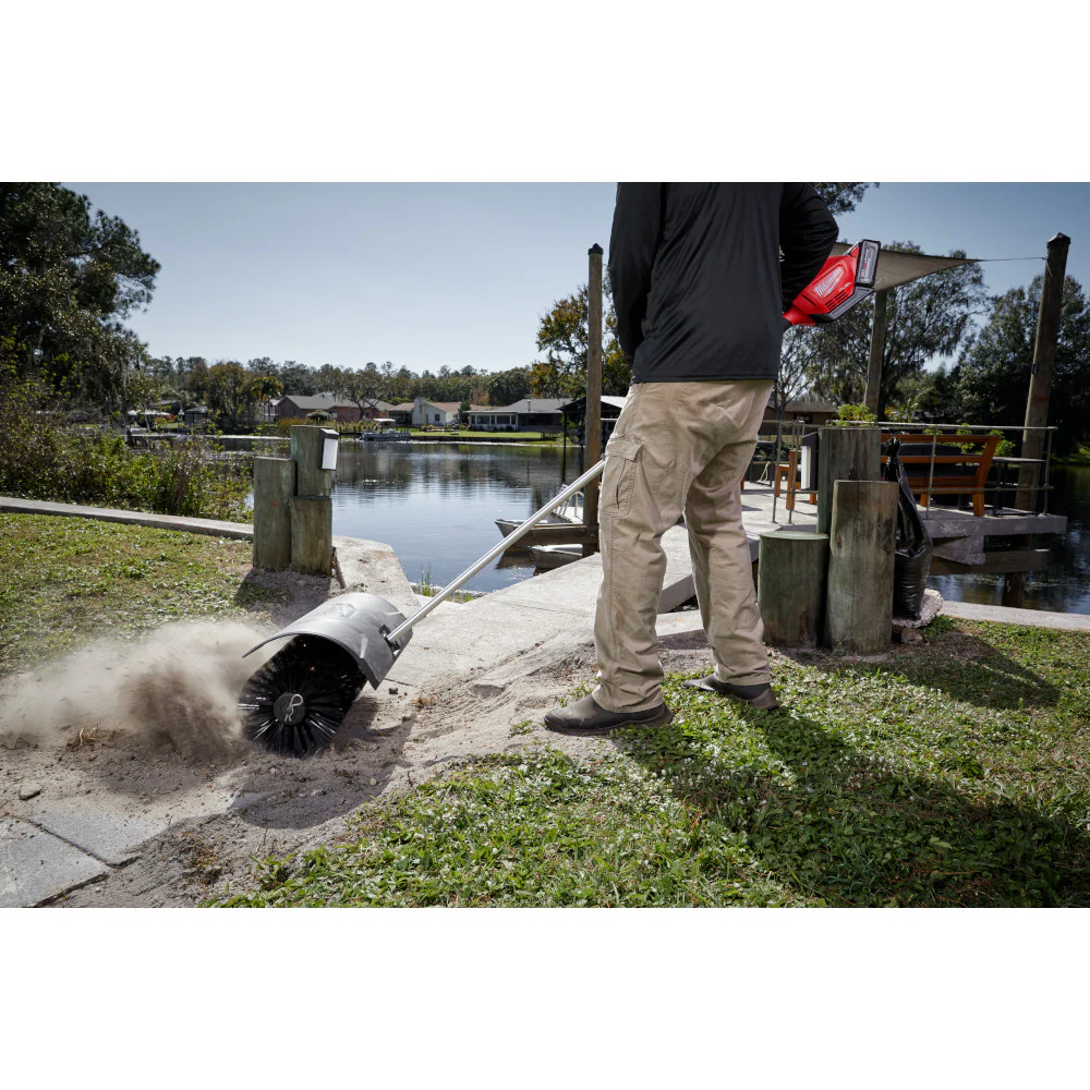 Milwaukee M18 FUEL™ QUIK-LOK™ Bristle Brush Attachment - Image 7