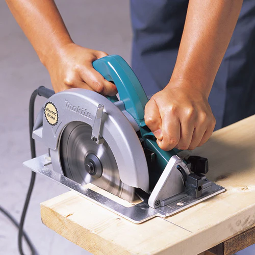 Makita 7-1/4" 15A Circular Saw - Image 3
