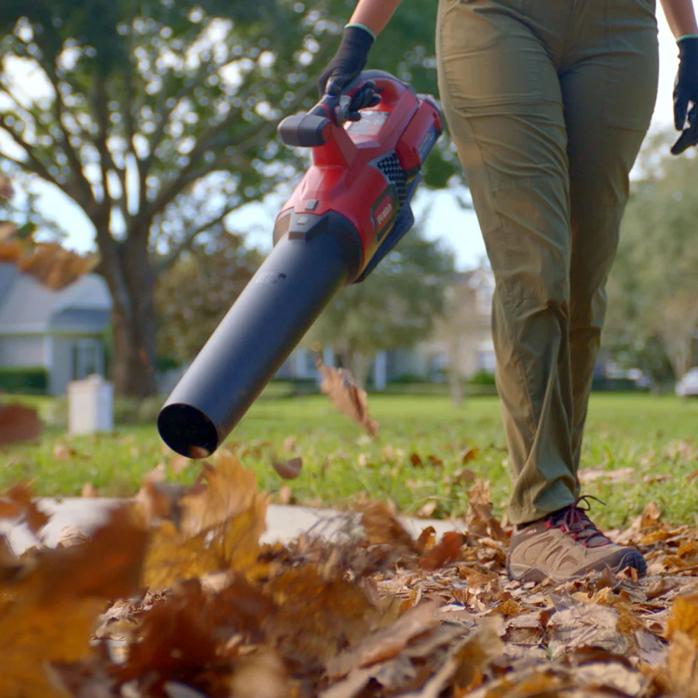 Toro 60V Max Cordless Brushless Leaf Blower w/ 2Ah Battery - Image 3