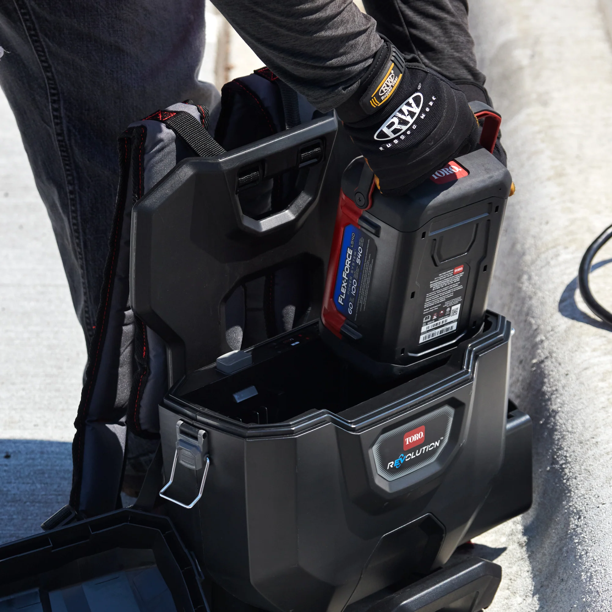 Toro 60V MAX Flex-Force Lithium-Ion Battery - 10.0Ah - Image 4