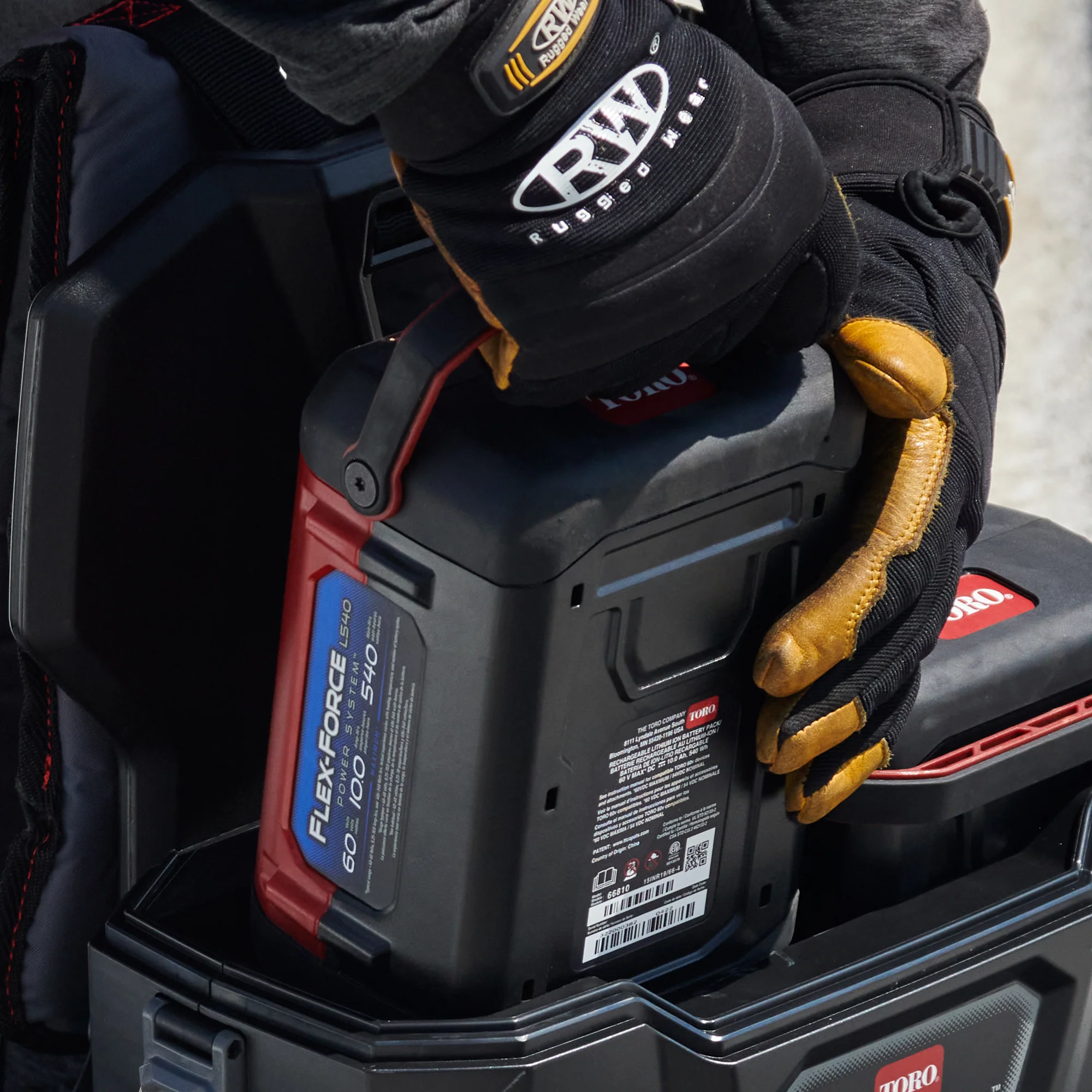 Toro 60V MAX Flex-Force Lithium-Ion Battery - 10.0Ah - Image 5