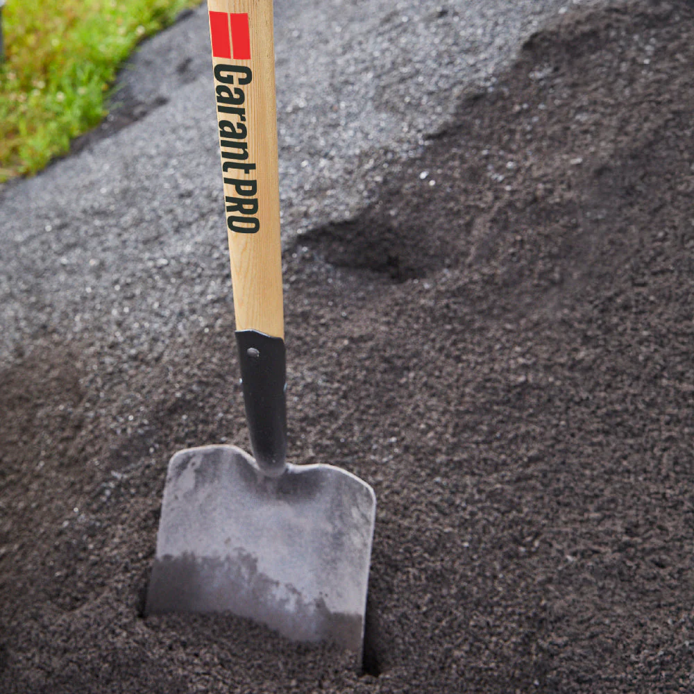 Garden Wood Handle Garden Spade - Image 3