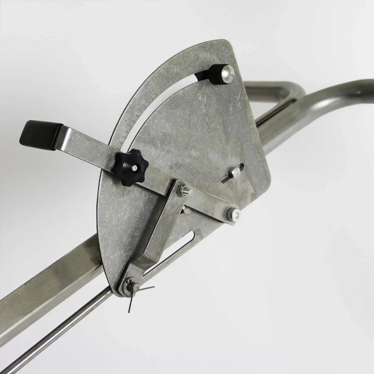 Chapin 100-pound Professional Broadcast Salt Spreader - Image 3