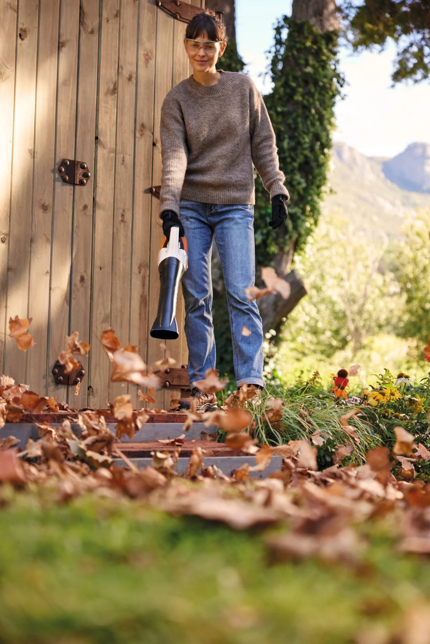STIHL BGA 30 10.8V Cordless Leaf Blower Kit - Image 6