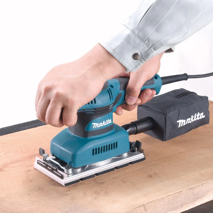 Makita 1/3 Sheet Finishing Sander - Image 2