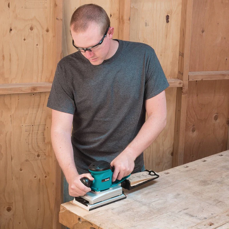 Makita 1/2 Sheet Finishing Sander - Image 2