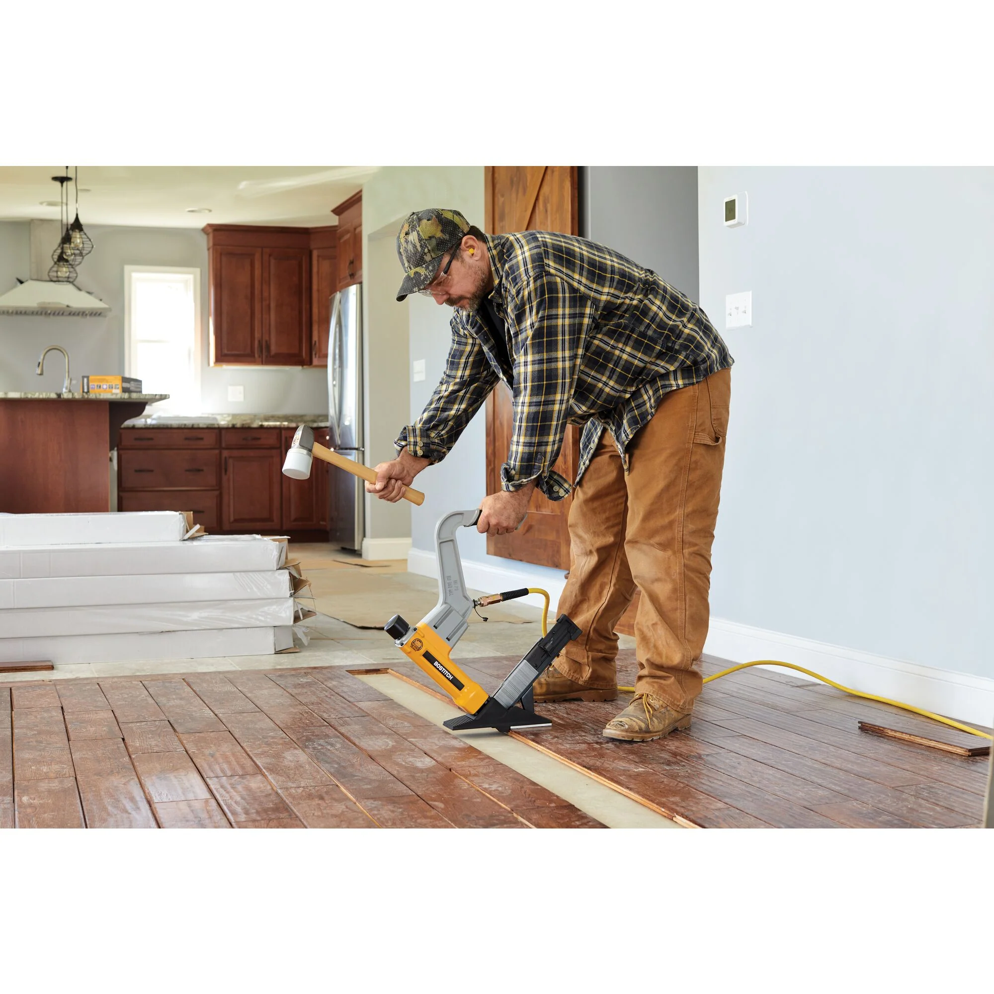 Bostitch 2IN1 Flooring Tool - Image 6