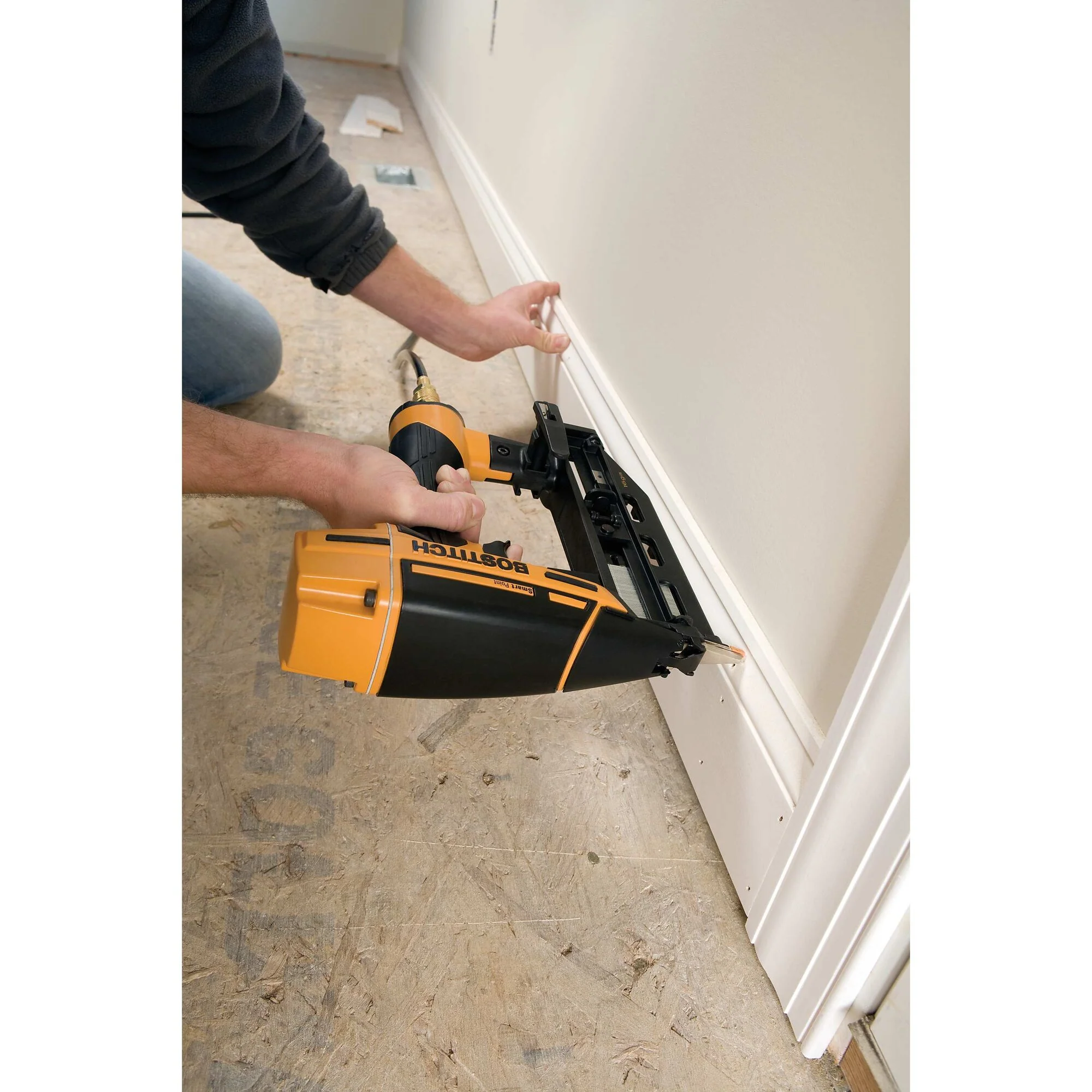 Bostitch Smart Point® 16 GA Finish Nailer Kit - Image 8
