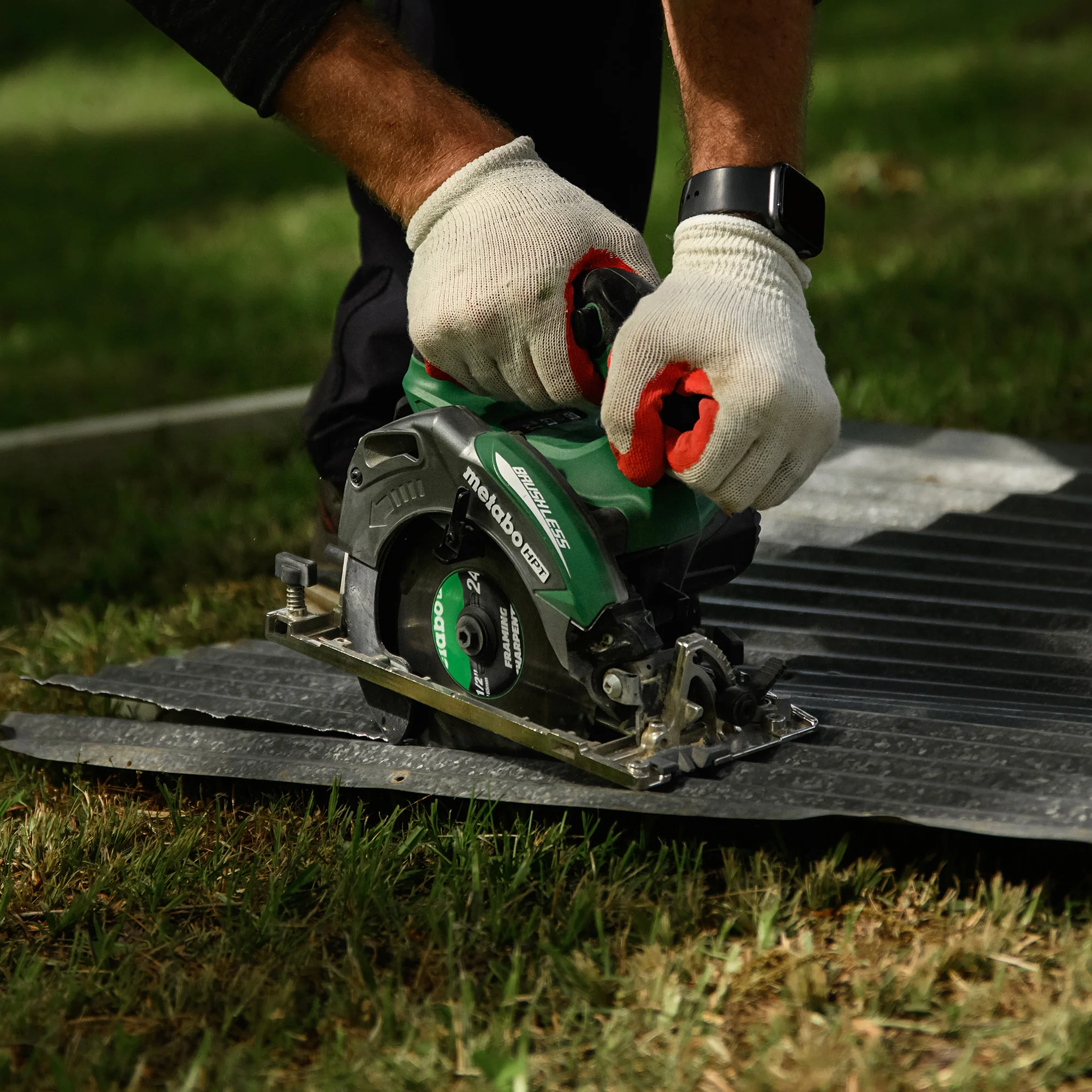 Metabo 18V Brushless 6-1/2" Deep Cut Cordless Circular Saw - Tool Only - Image 7