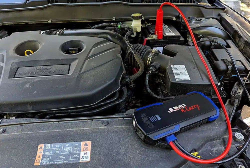 Clore Automotive JNC345 Jump-N-Carry 12V Lithium Portable Jump Starter - Image 3