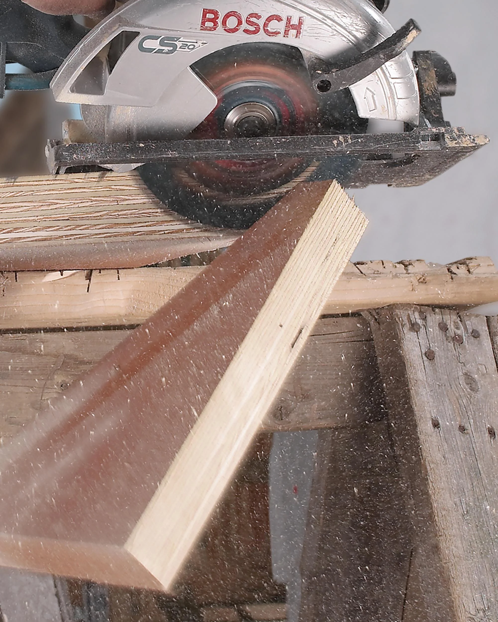 Bosch 7-1/4" Blade Right Circular Saw - Image 11