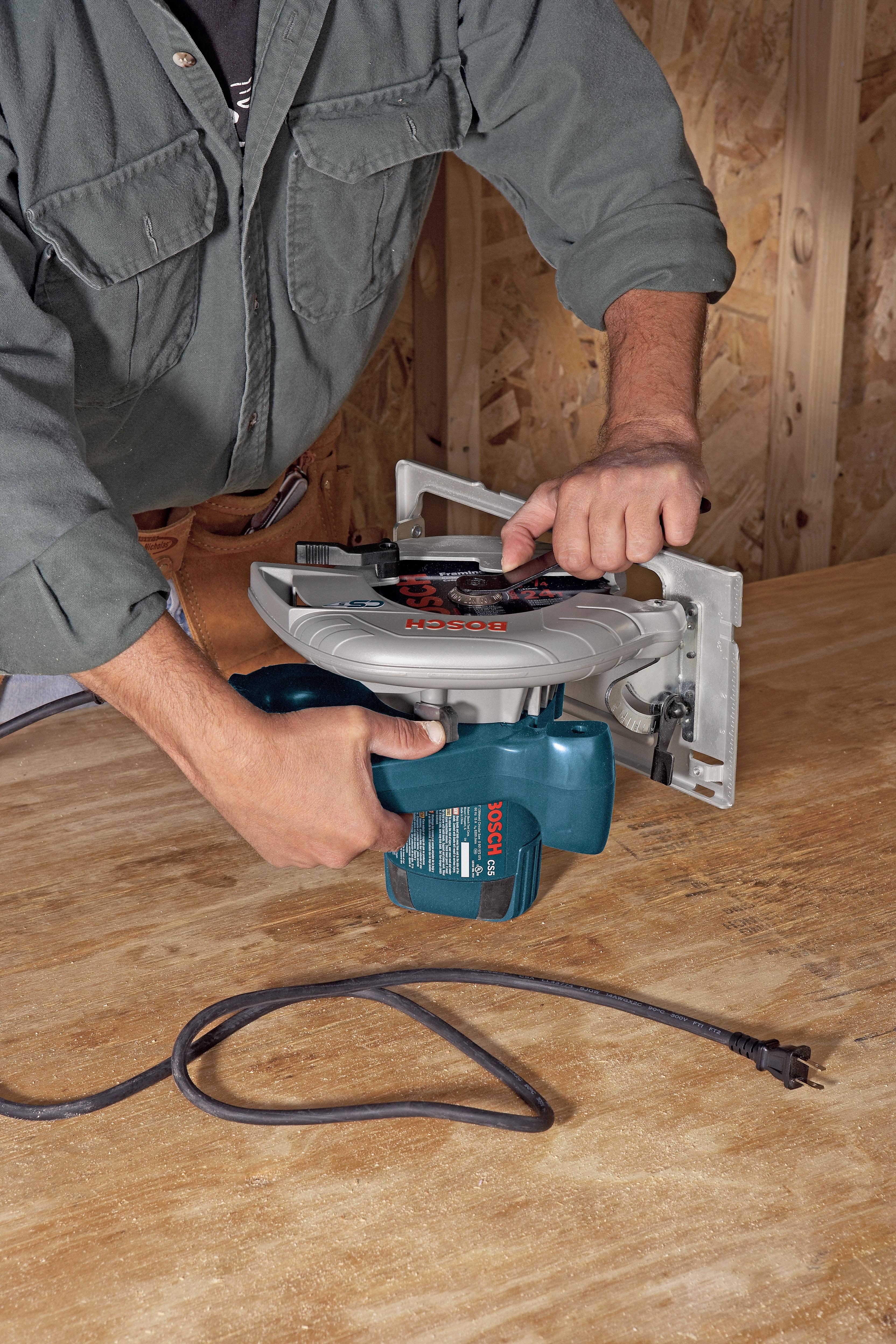 Bosch 7-1/4" Left Blade Circular Saw - Image 4