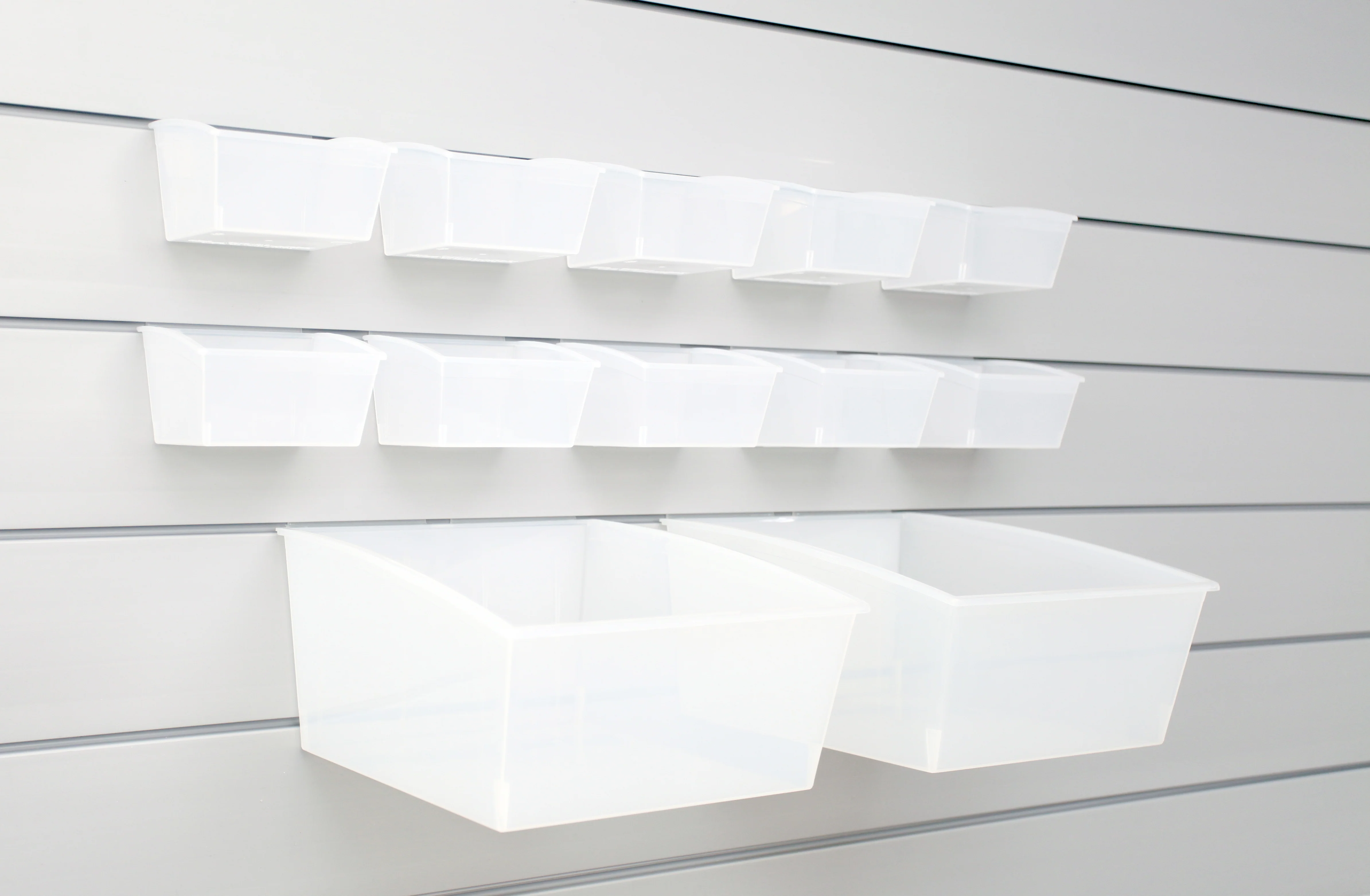 Crownwall 12 Piece Plastic Bin Kit Slatwall Accessory - Image 3