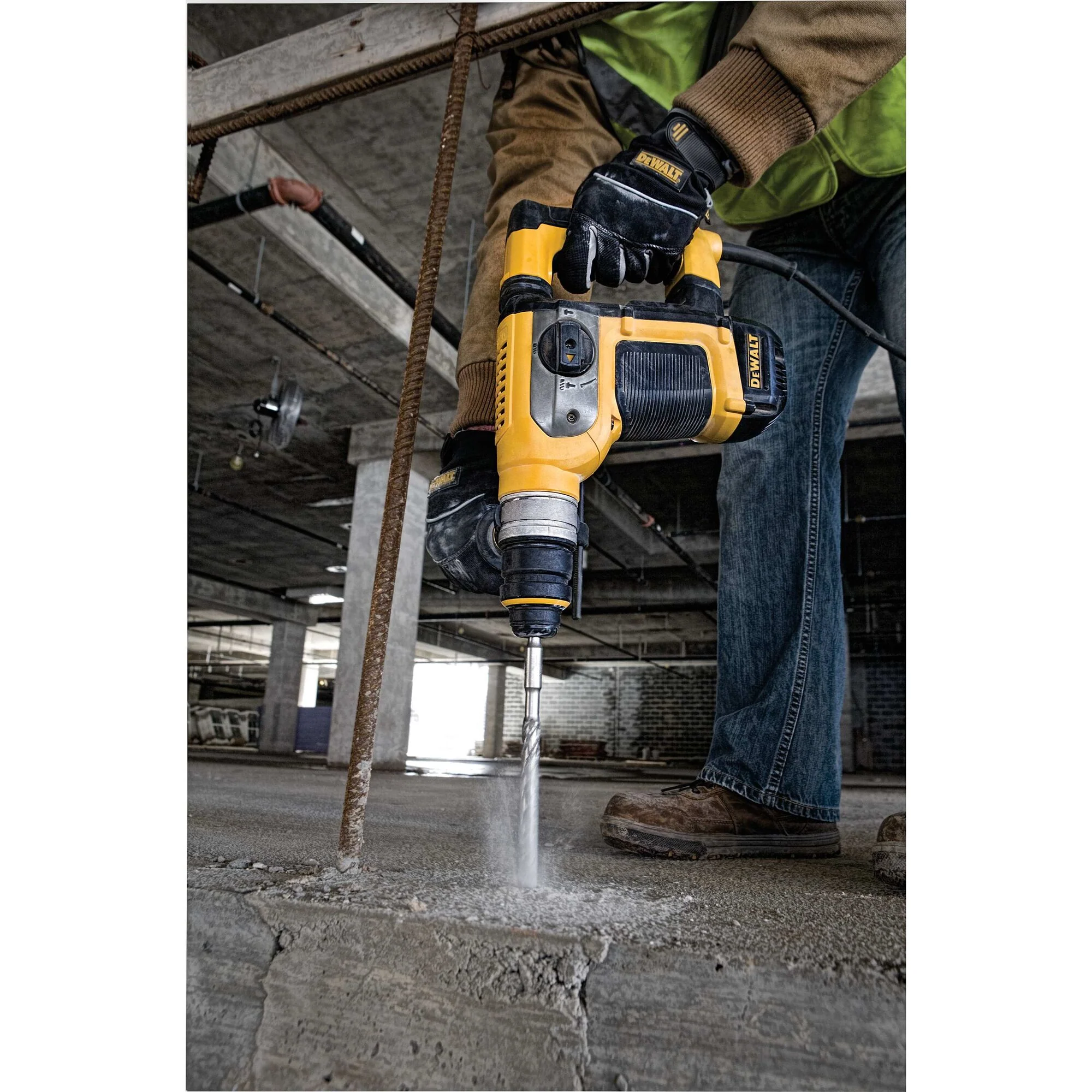 DeWalt 1-1/8" SDS Plus Combination Hammer w/ Shocks & E-Clutch - Image 6