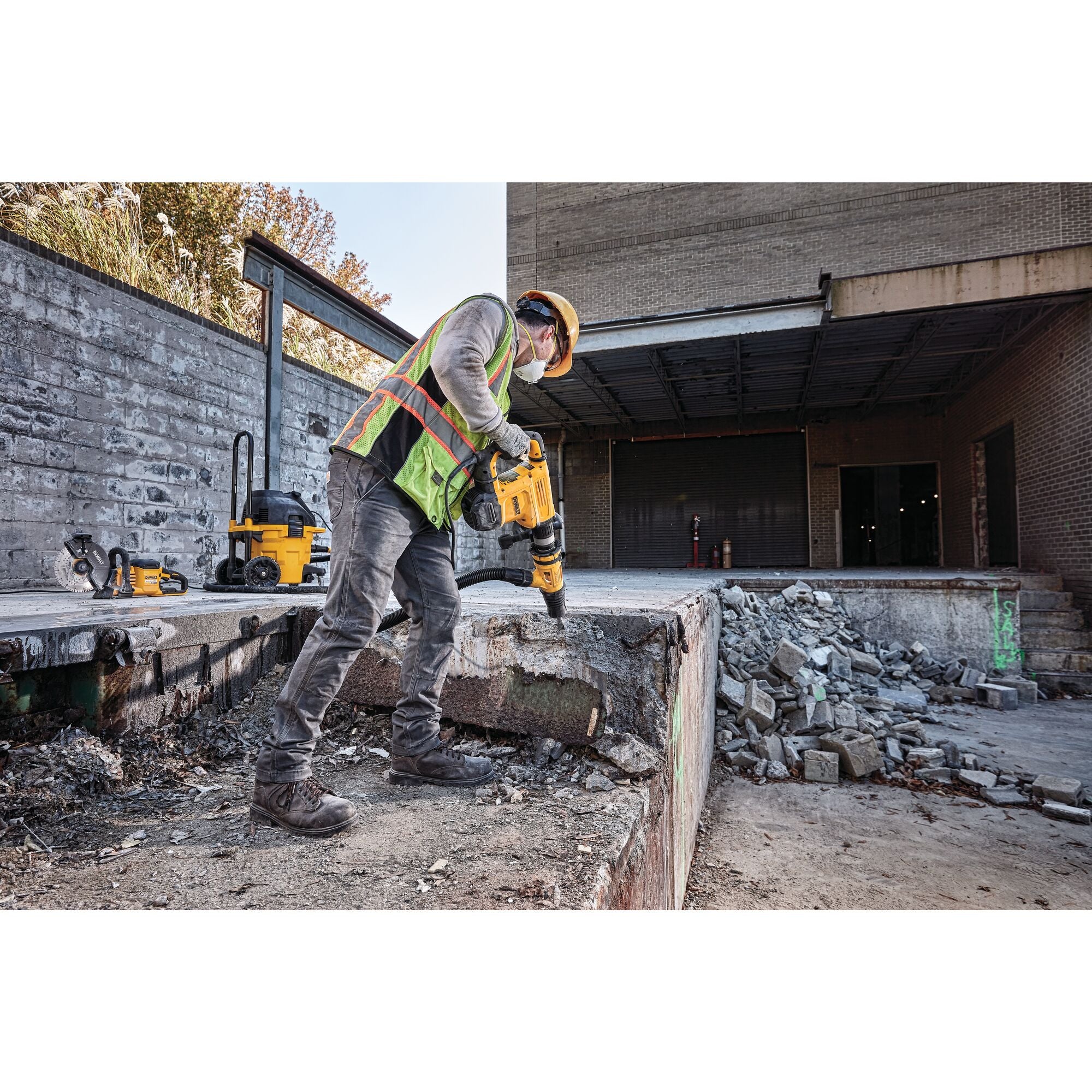 DeWalt 16 lbs SDS MAX Chipping Hammer Kit - Image 6