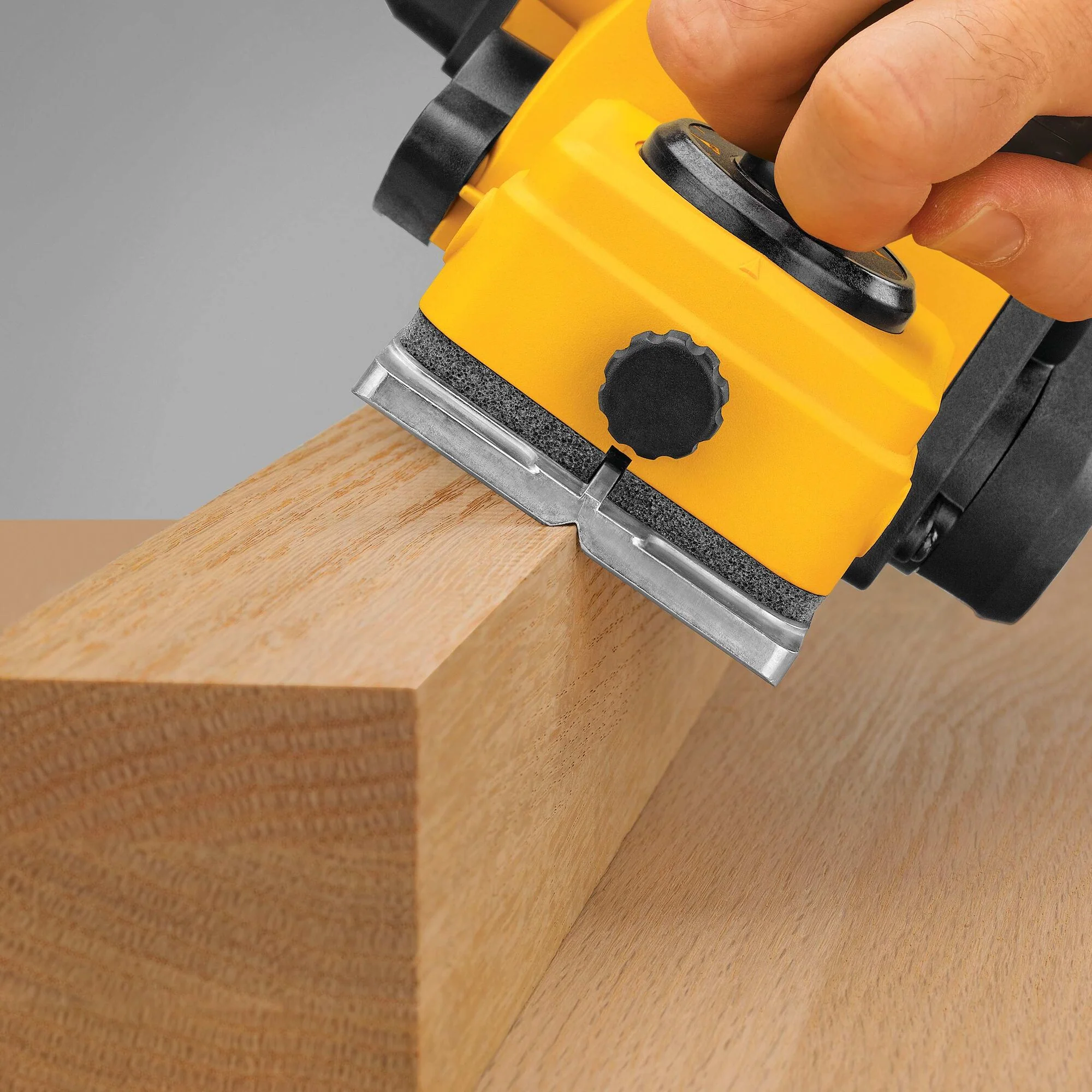 DeWalt 3-1/4" Portable Hand Planer - Tool Only - Image 3