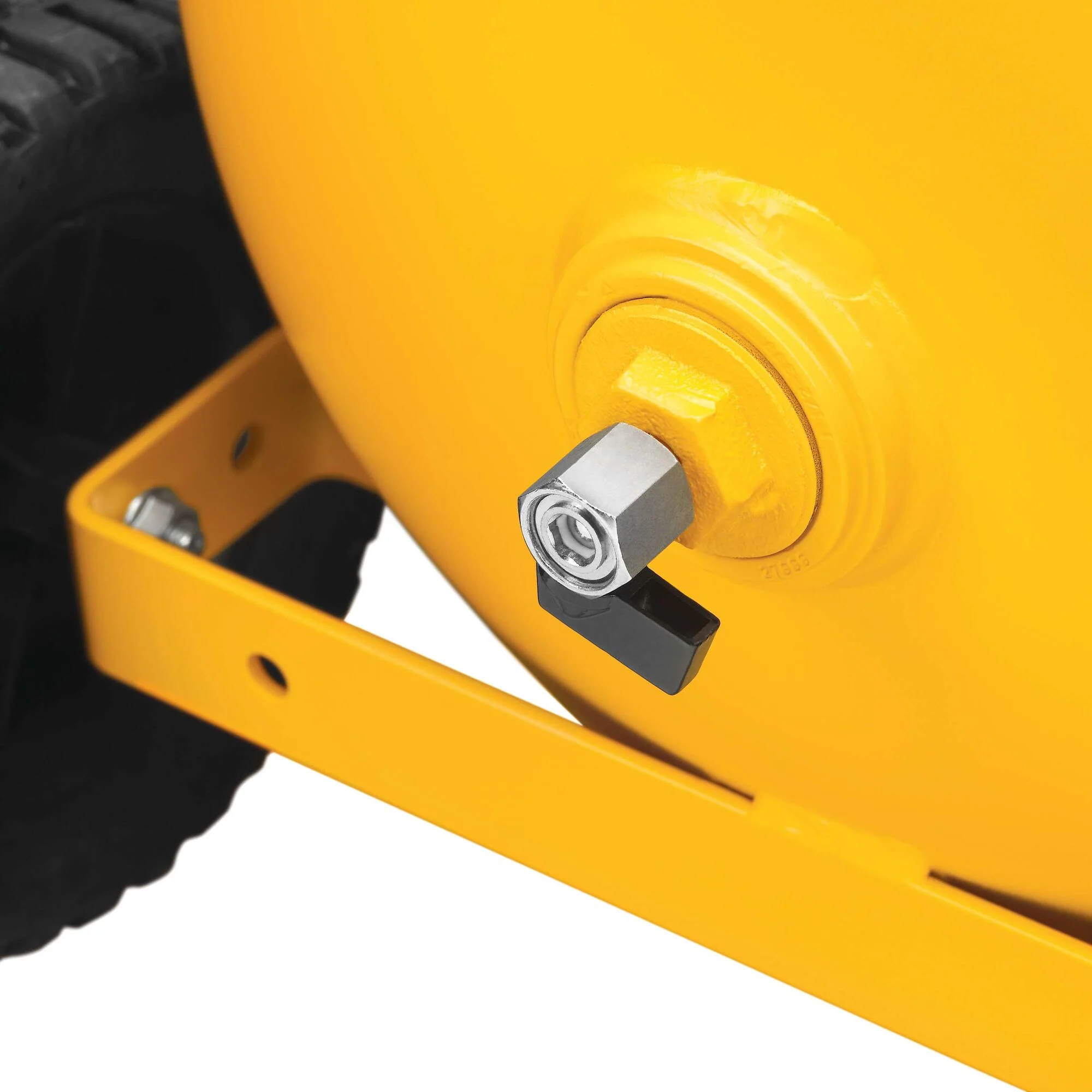 DeWalt 1.6 HP Continuous 15 Gallon Workshop Compressor - Image 5