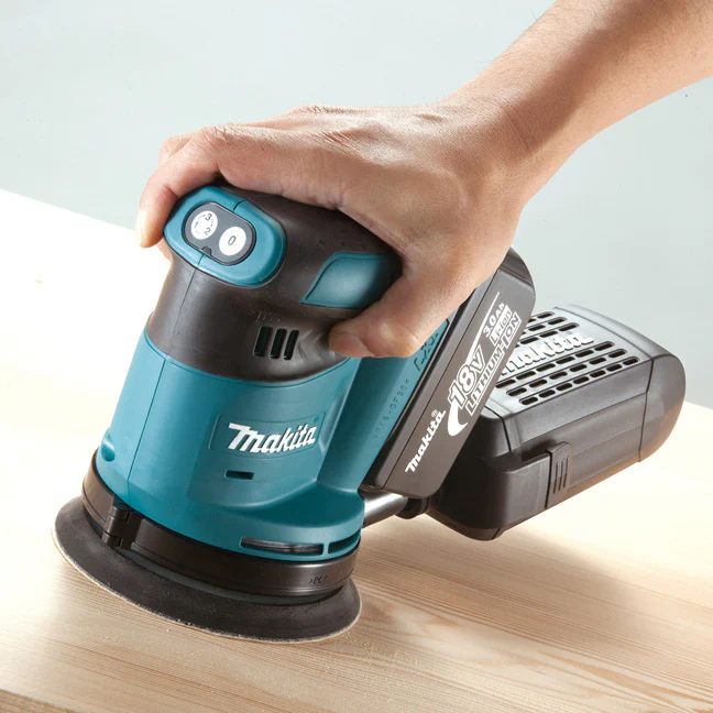 Makita 18V LXT 5" Cordless Random Orbit Sander - Tool Only - Image 2