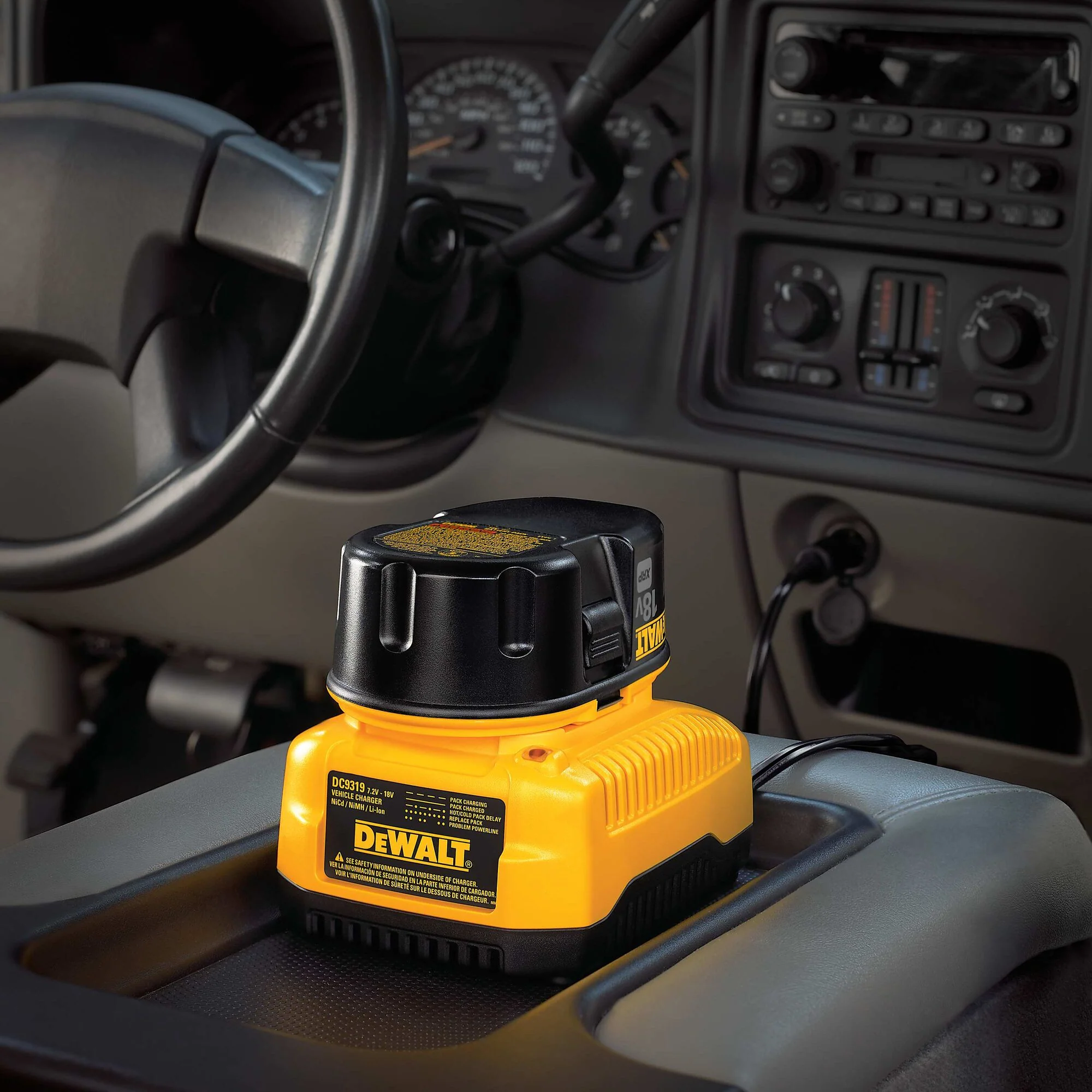 DeWalt 1 Hour Vehicle Charger 7.2V-18V - Image 4