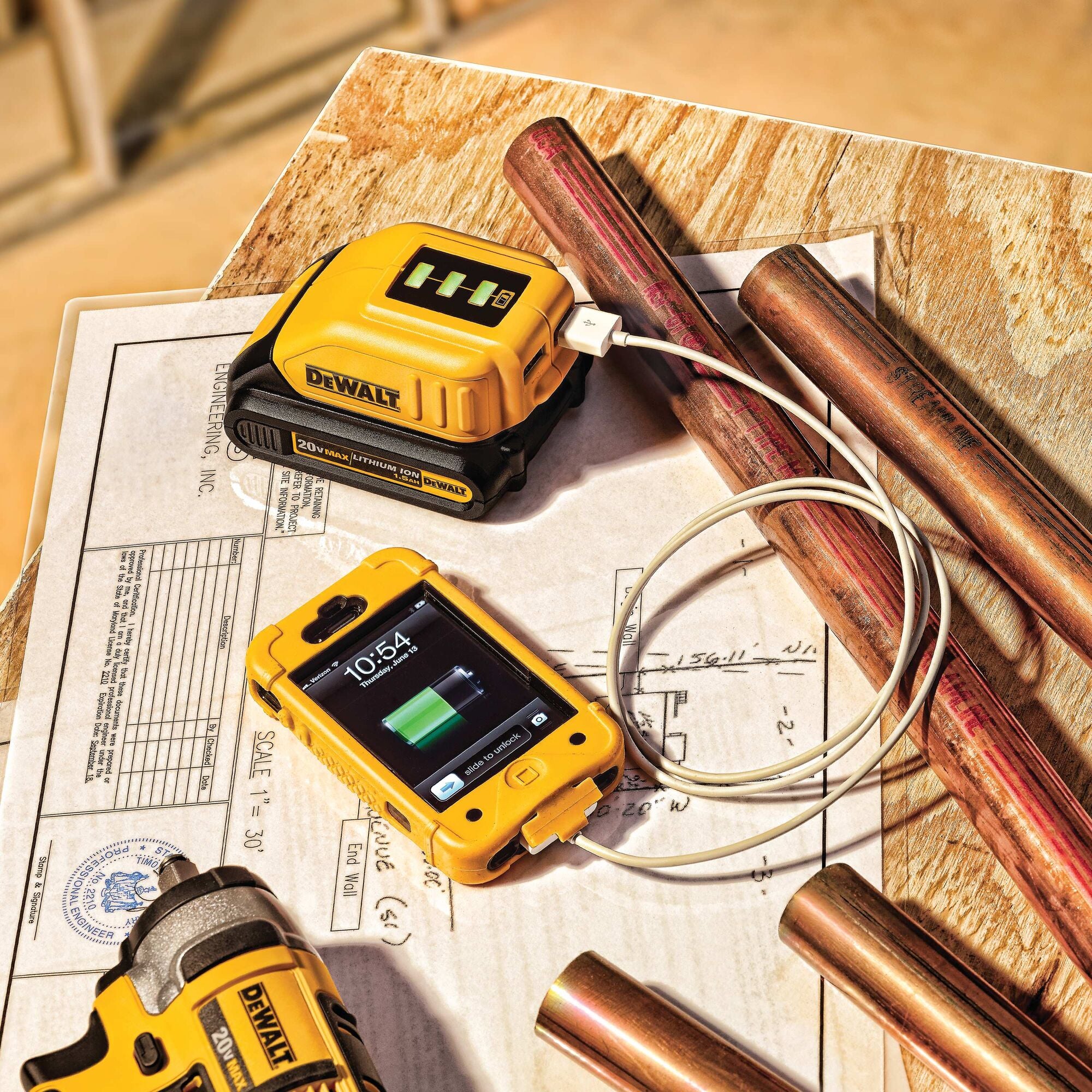 DeWalt 12V/20V USB Power Source - Image 4