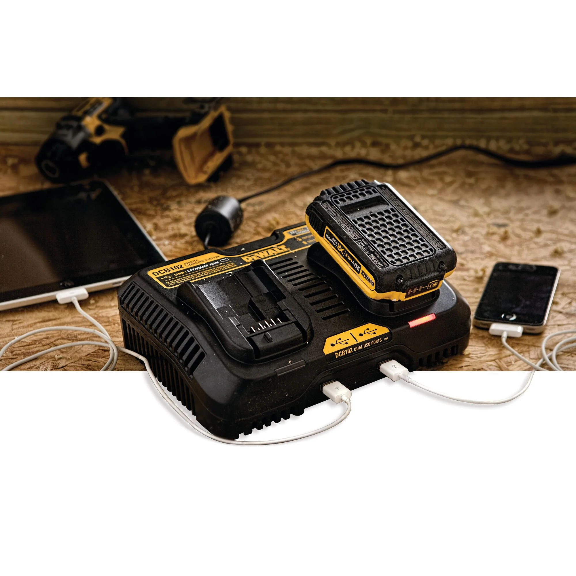 DeWalt 12V - 20V MAX Jobsite Charging Station - Image 5
