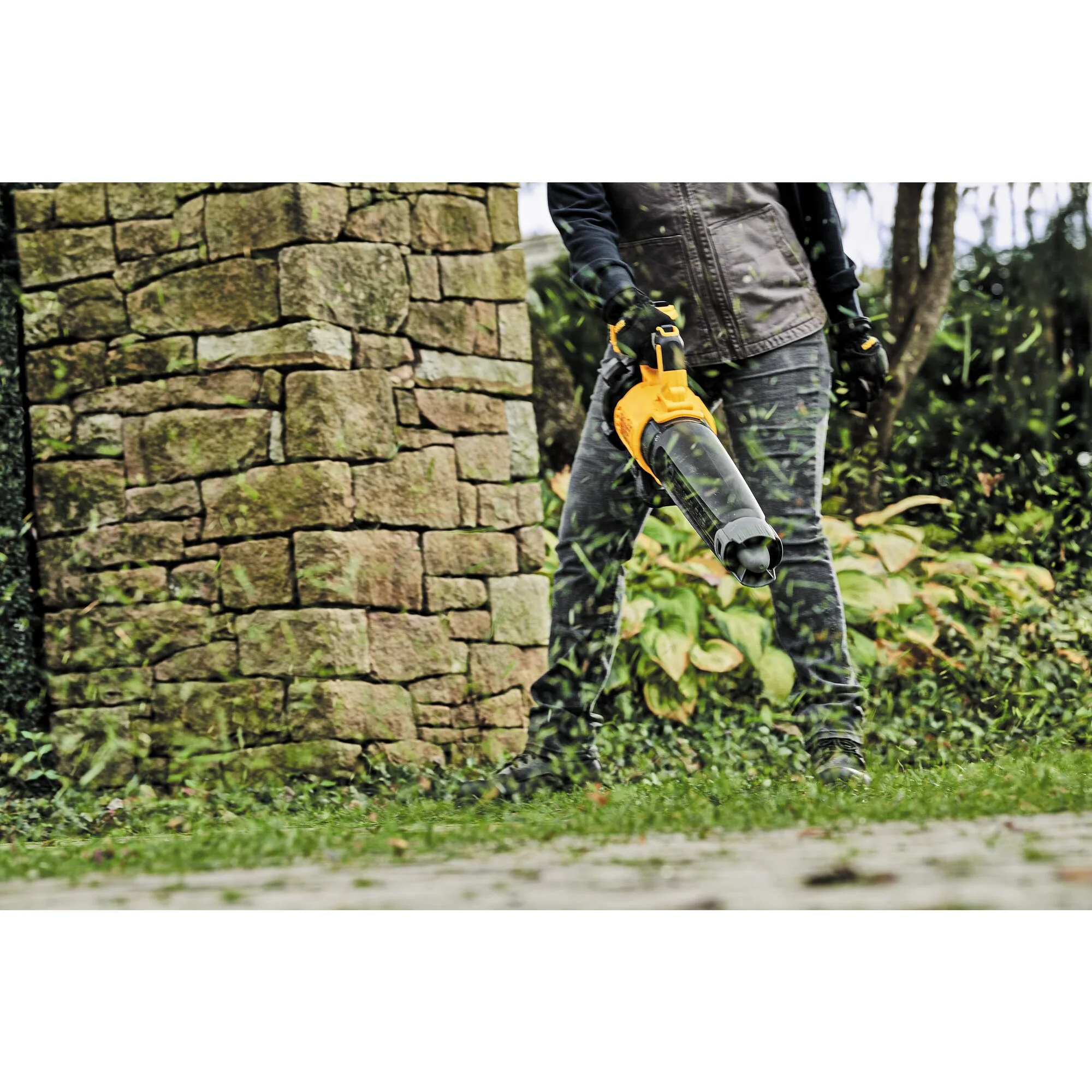 DeWalt 20V MAX XR® Brushless Cordless Handheld Blower - Tool Only - Image 7