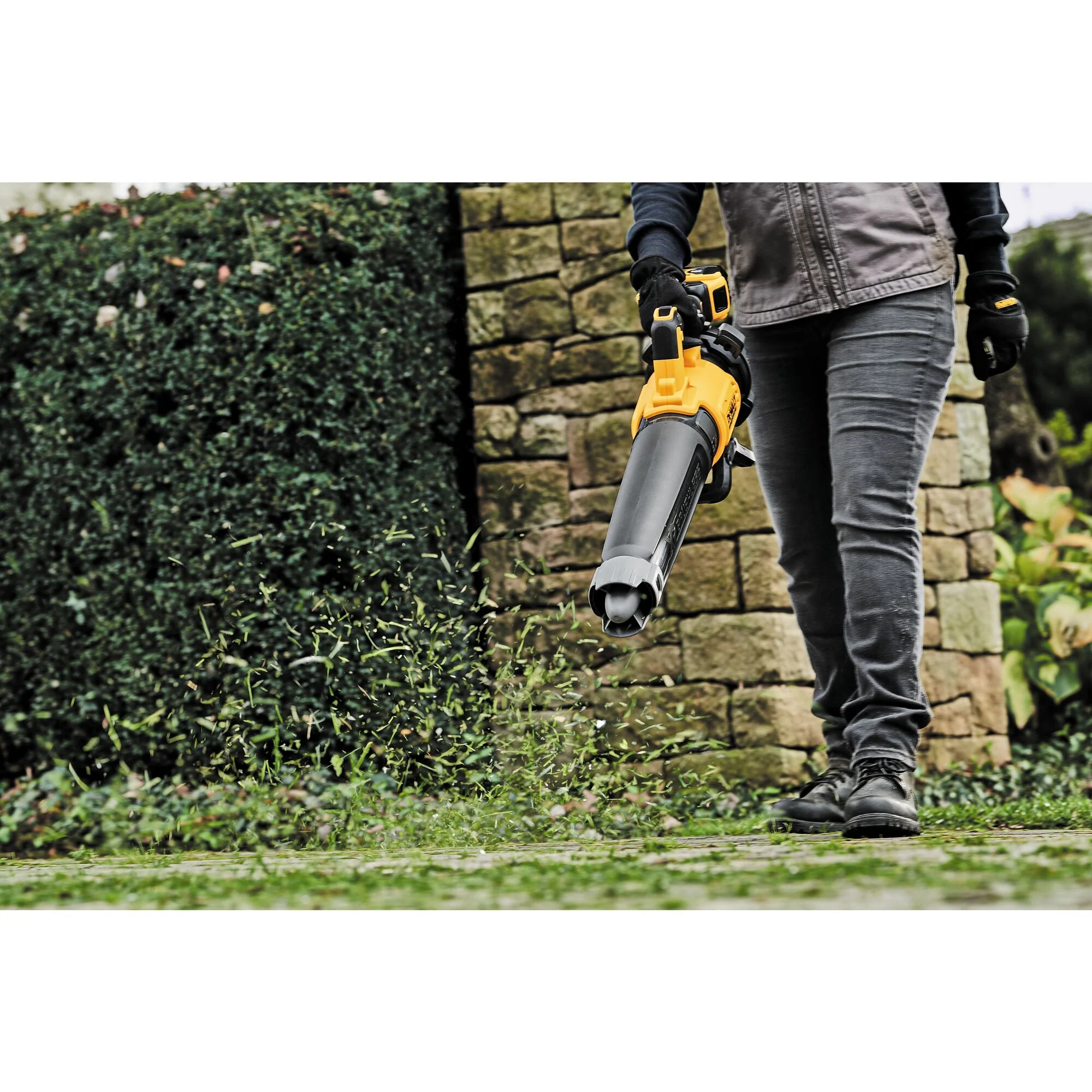 DeWalt 20V MAX XR® Brushless Cordless Handheld Blower - Tool Only - Image 8