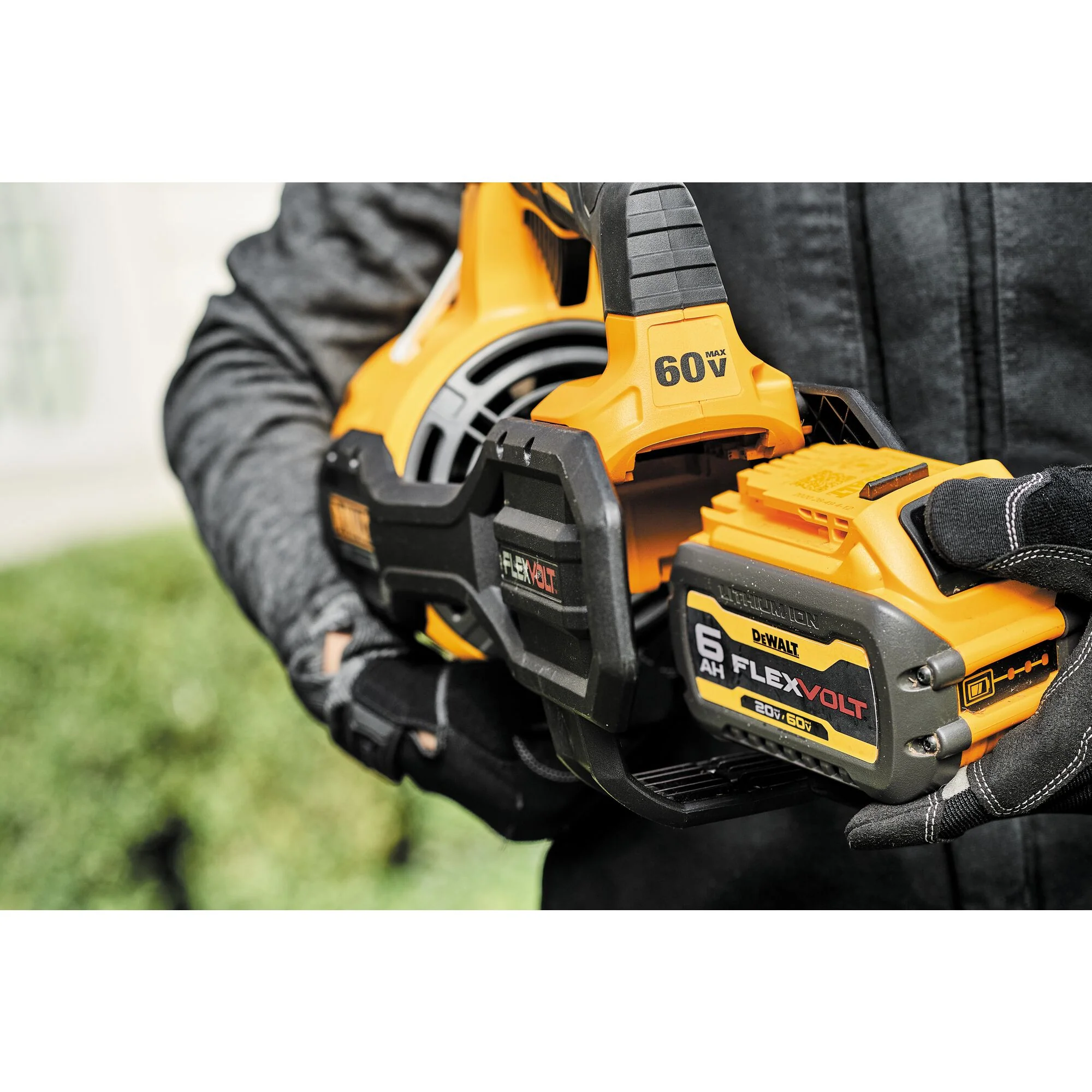 DeWalt FLEXVOLT 60V MAX Brushless Handheld Axial Blower Kit - Image 5