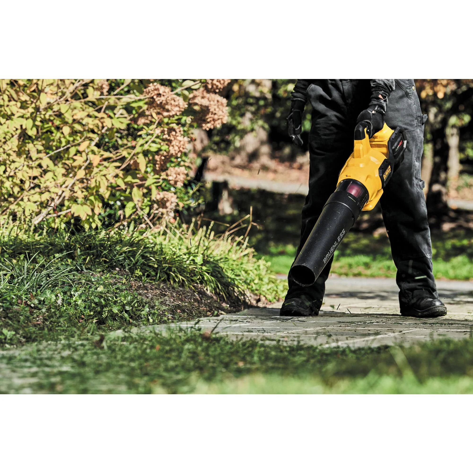 DeWalt FLEXVOLT 60V MAX Brushless Handheld Axial Blower Kit - Image 7