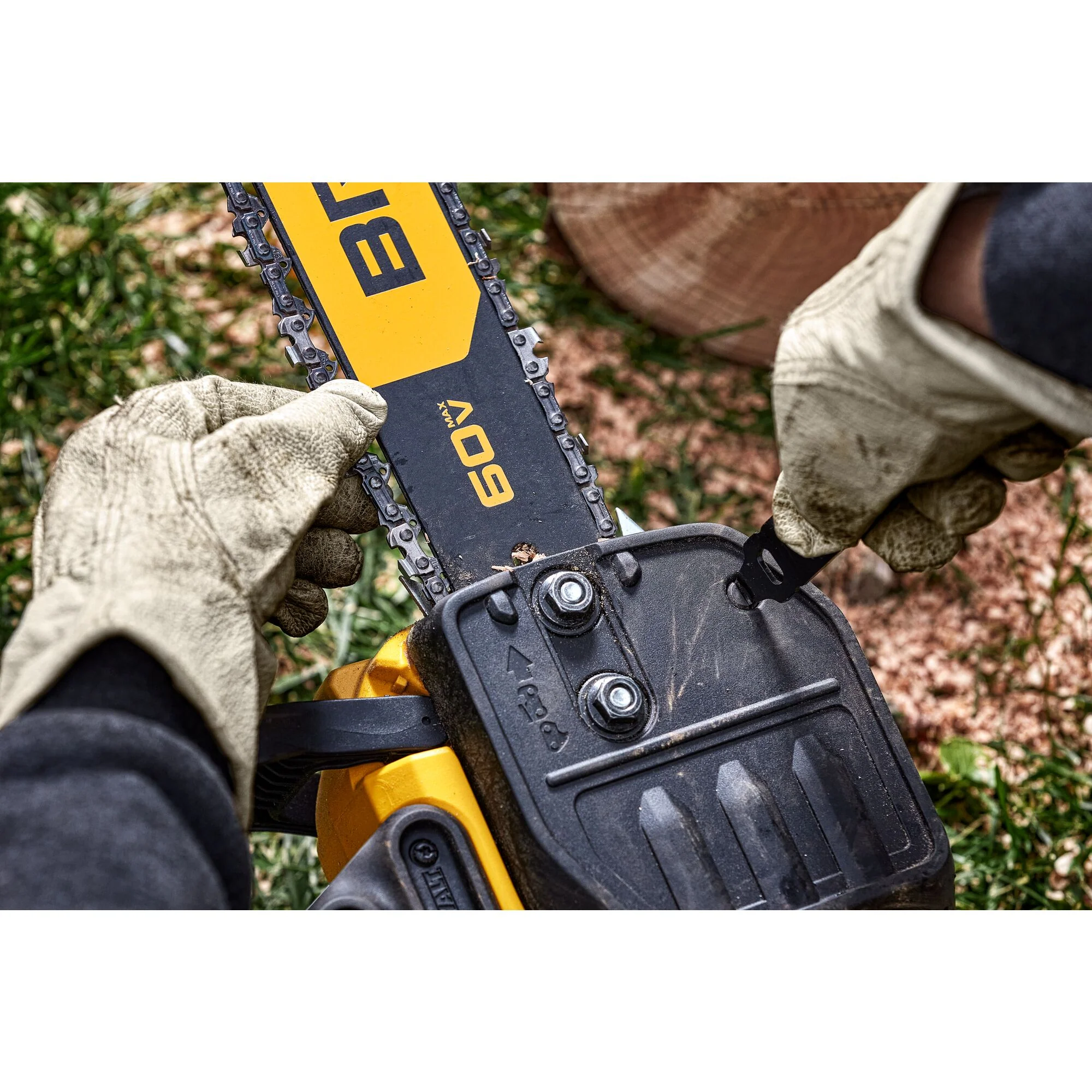DeWalt 60V MAX FLEXVOLT 18" Chainsaw Kit - Image 8