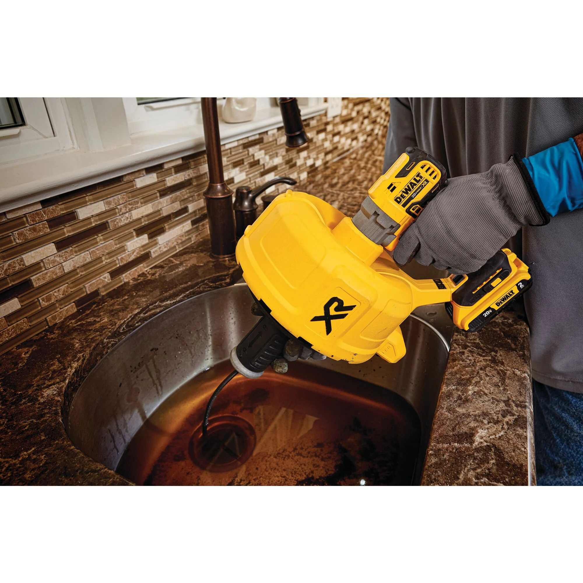 DeWalt 20V MAX XR® Brushless Drain Snake Kit - Image 6
